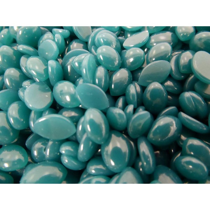Waxness Film Hard Wax Beads Green Tea 2.2 lb (1 kg) – Stripless Professional Hard Wax with Green Tea Scent for Face & Body, Smooth Application – Made in Italy