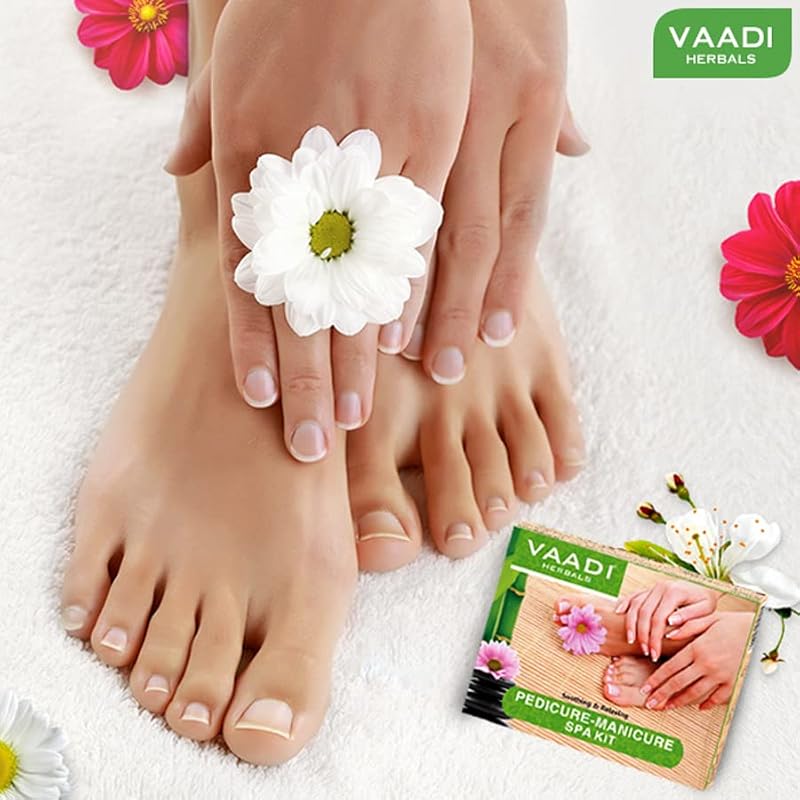 Vaadi Herbals Pedicure and Manicure Spa Kit - 135g