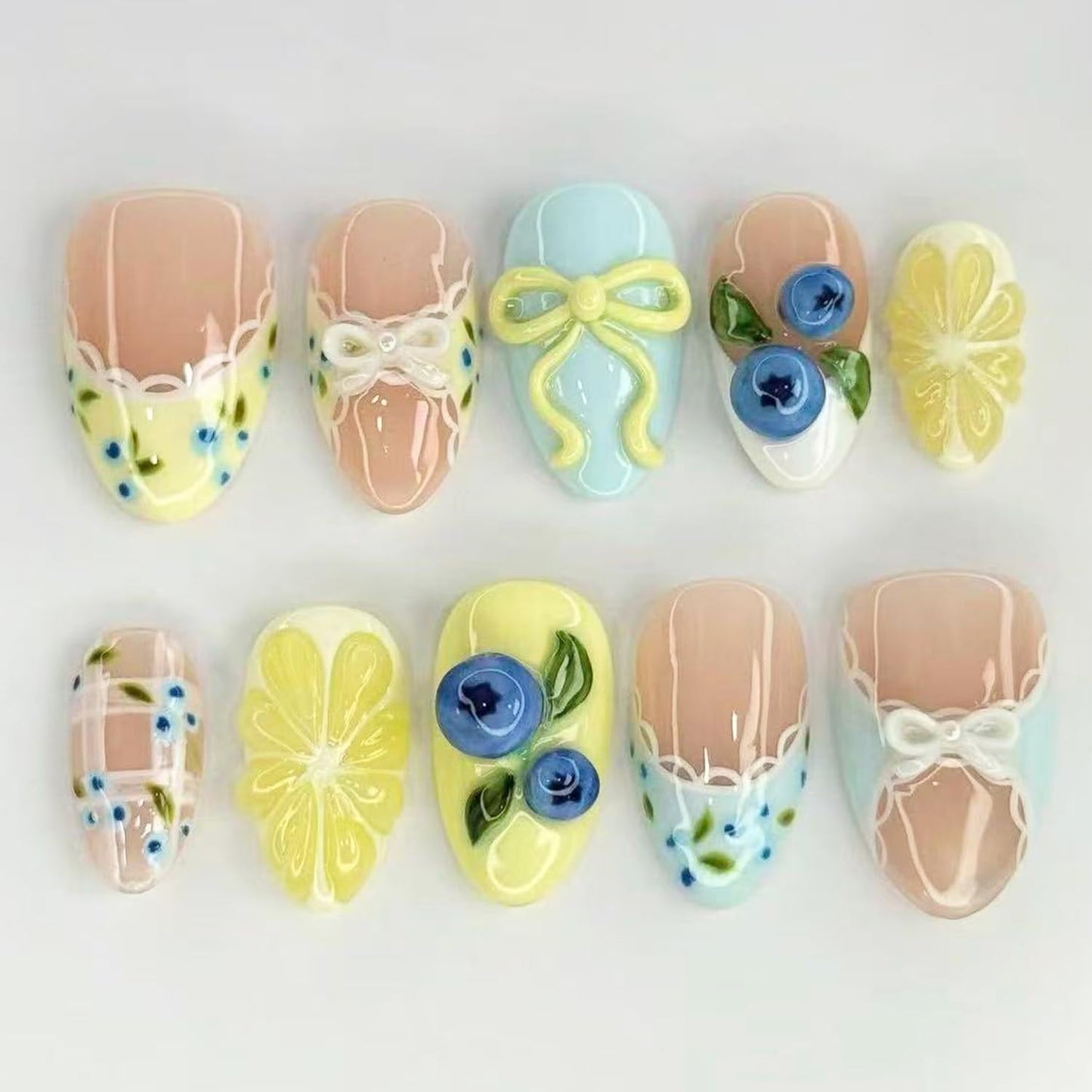 Almond Press-On Nails - 30 Pcs Medium 3D Gold Star Design | Glossy Full Cover Butterfly Acrylics