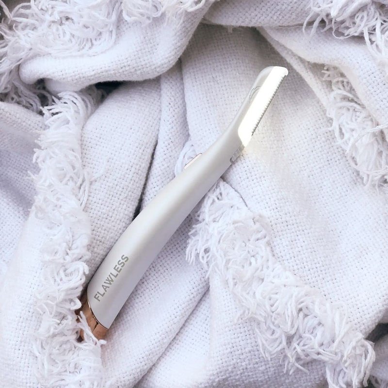 Flawless Dermaplane Glo Lighted Facial Exfoliator - Non-Vibrating | 6 Replacement Heads, White/Rose Gold