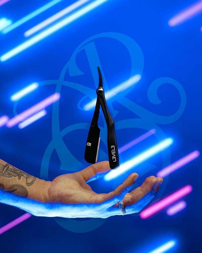 L3 Milly Razor - Fast and East to Assemble - Excellent Grip and Control - Straight Razor Holder- Level Three Razor Holder