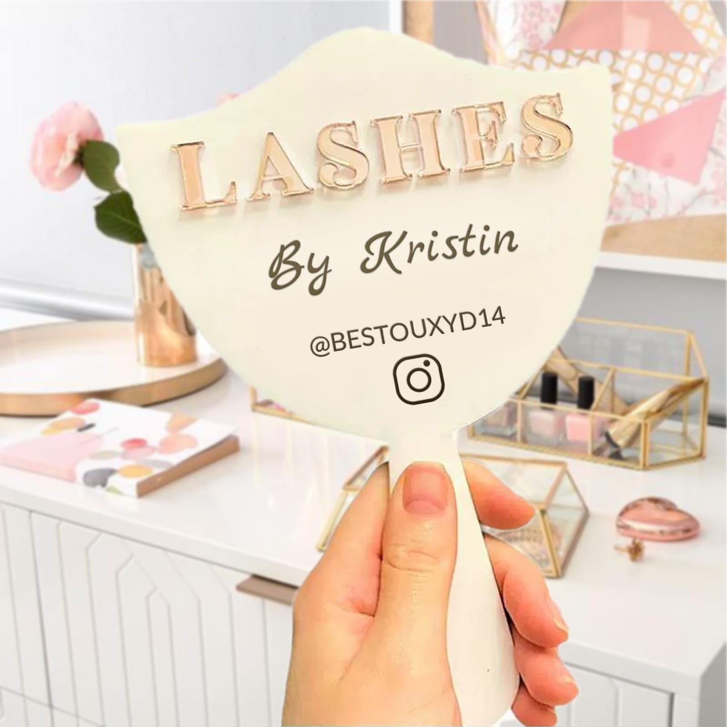 OPLOJUEAEW Personalized Lash Mirror Custom Eyelash Photo Prop Personalised Acrylic Handheld Lash Mirror with Name Gift for Beauty Girls Technician (Color01)