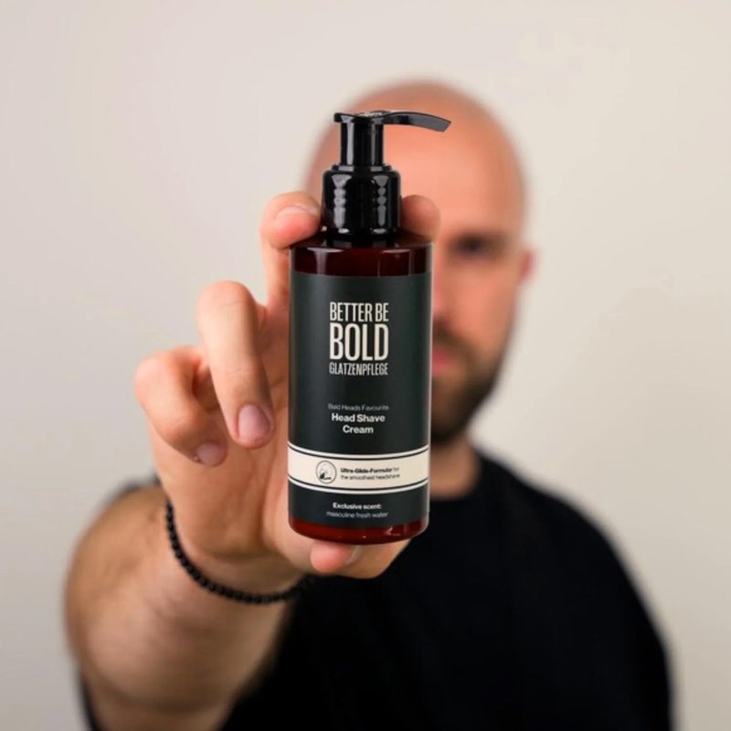 BETTER BE BOLD – Head Shave Cream 150 ml I Smooth Bald Head Shaving Cream for Men I Moisturizing Formula for Clean Razor Glide I Reduces Irritation on Scalp I Men Shave Cream