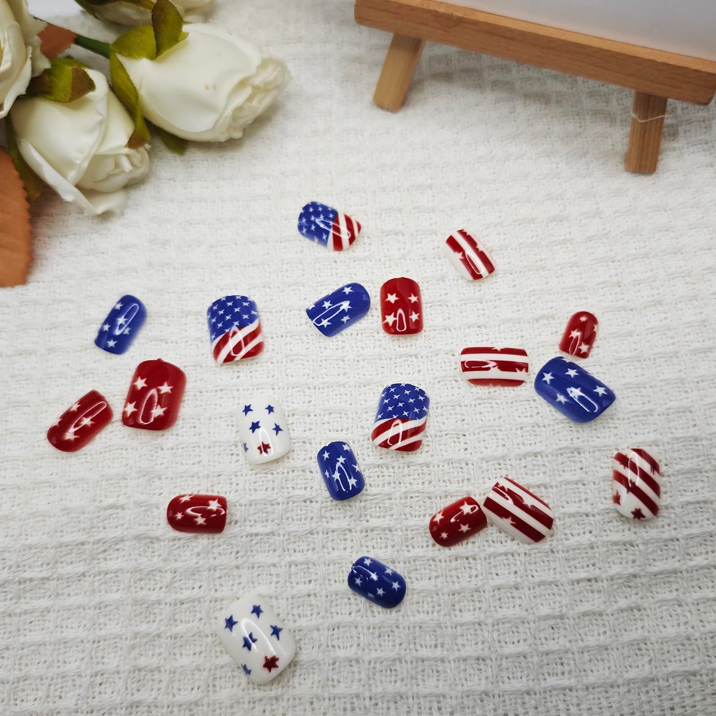 4th of July Press on Nails Short Square Fake Nails Stars and Stripes False Nails Glossy Acrylic Nails with Patriotic Designs Stick on Nails for Women Girls Independence Day Party Parade Nail Art