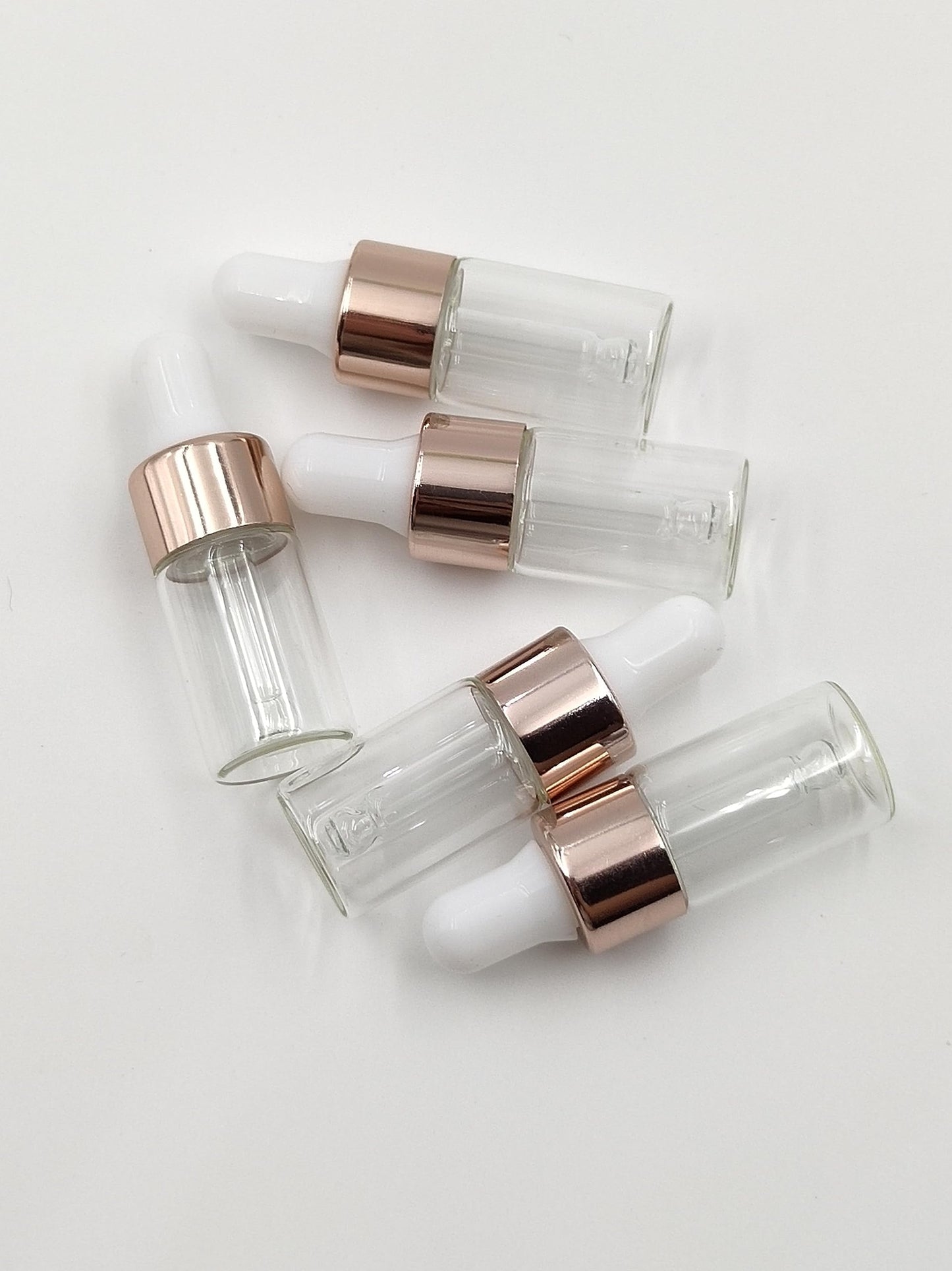YYNGJCK 15Packs Sample Glass Dropper Bottles for Essential Oils, Mini Vials Perfume Aromatherapy Cosmetic Liquid Containers With Glass Eye Dropper (3ml)