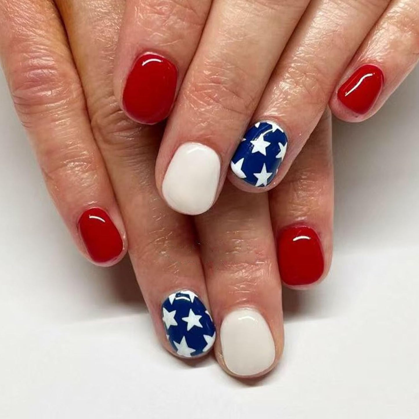 Press On Nails - Short Oval French Tip Design | Glossy Pink with Stars & American Flag - 24 Pcs
