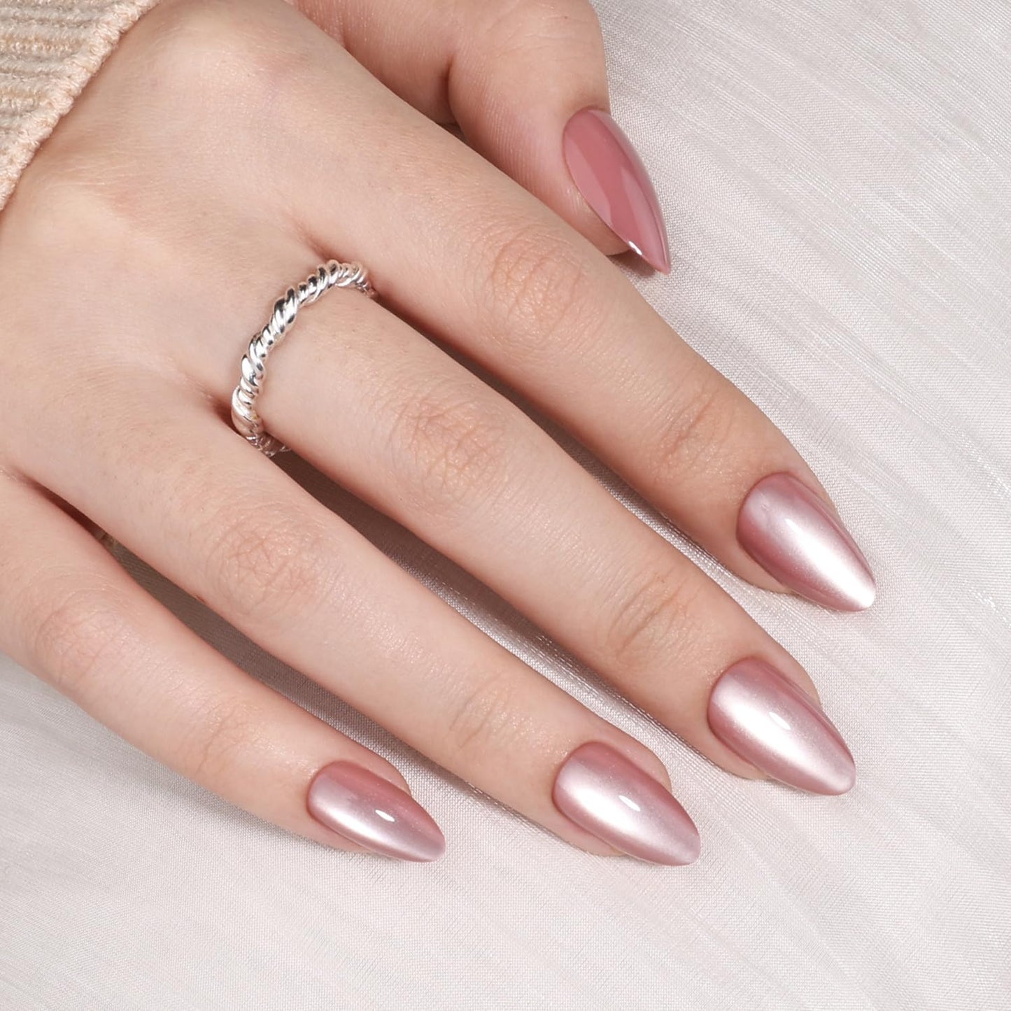 WiniBeauty Cat Eye Press On Nails - Mauve Short Almond Fake Nails, CatEye Press On Nails Reusable Stick On Nails in 16 Sizes, 32pcs False Nail Kit for Women & Girls (Metallic Mauve)