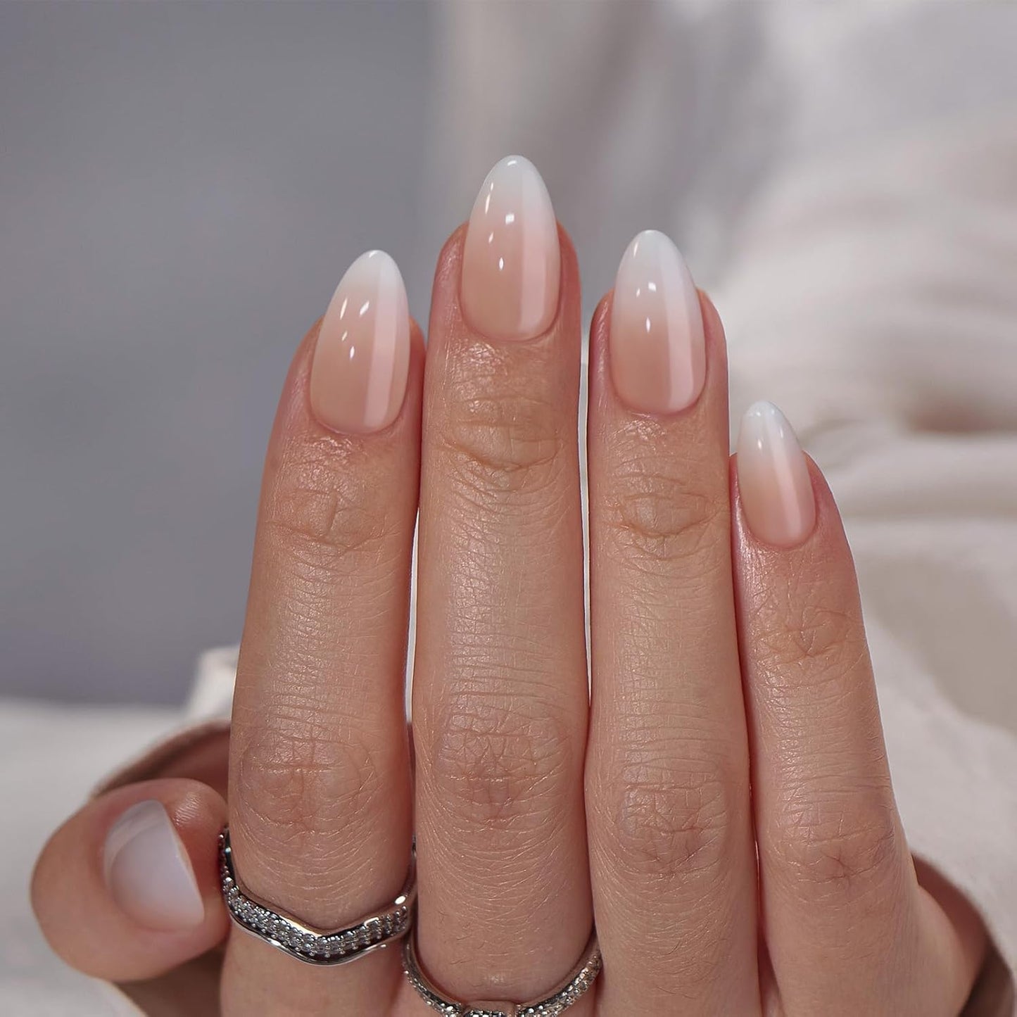 Press On Nails - Chrome Cat Eye Almond Design | 32 Piece Soft Gel Nail Kit in 16 Sizes