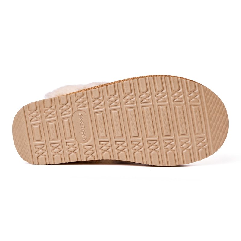 Minnetonka Women's Chesney Scuff Flat