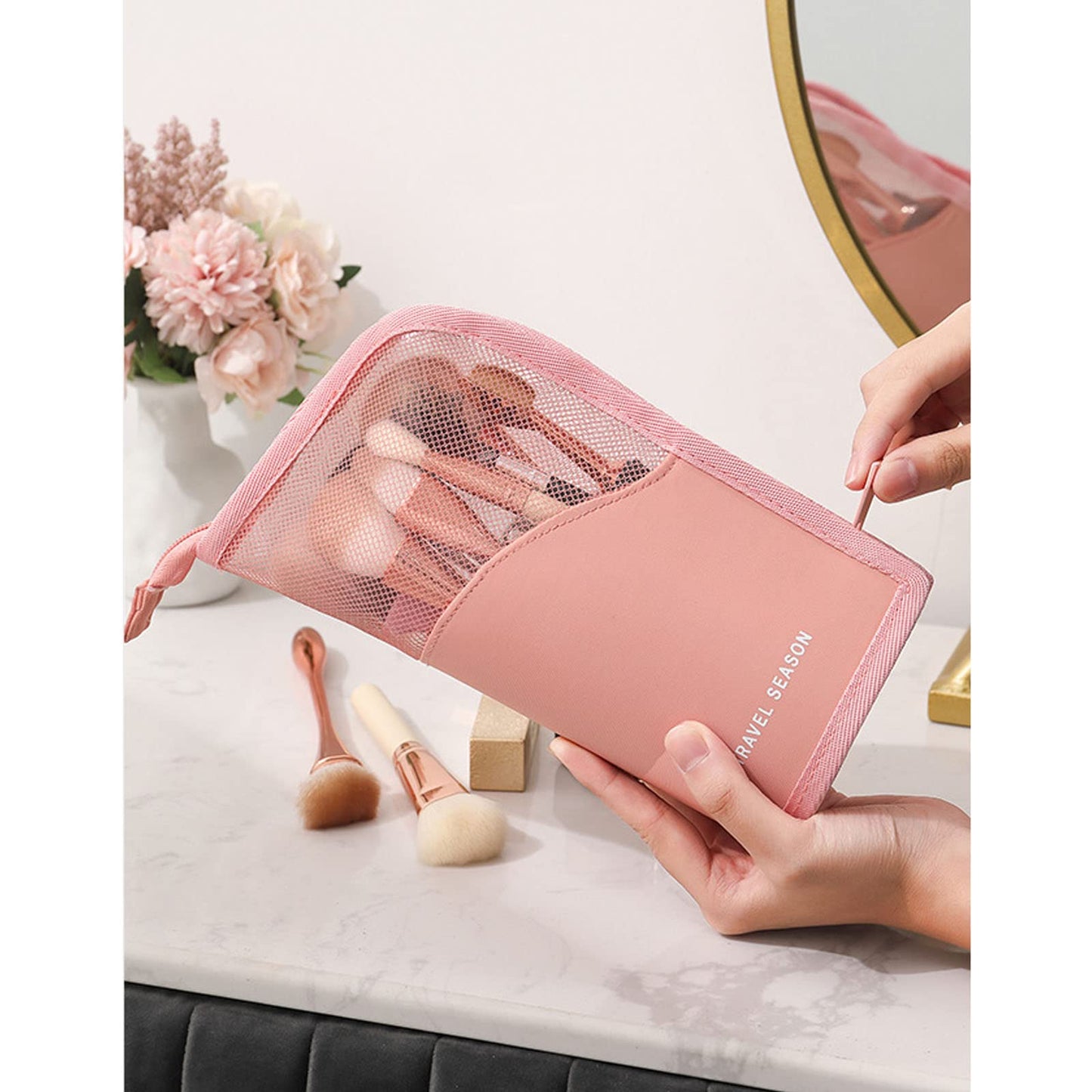 Linsiter Makeup Brush Travel Case Stand Up, High Capacity Makeup Organizer Portable Travel Makeup Brush Holder (Pink)