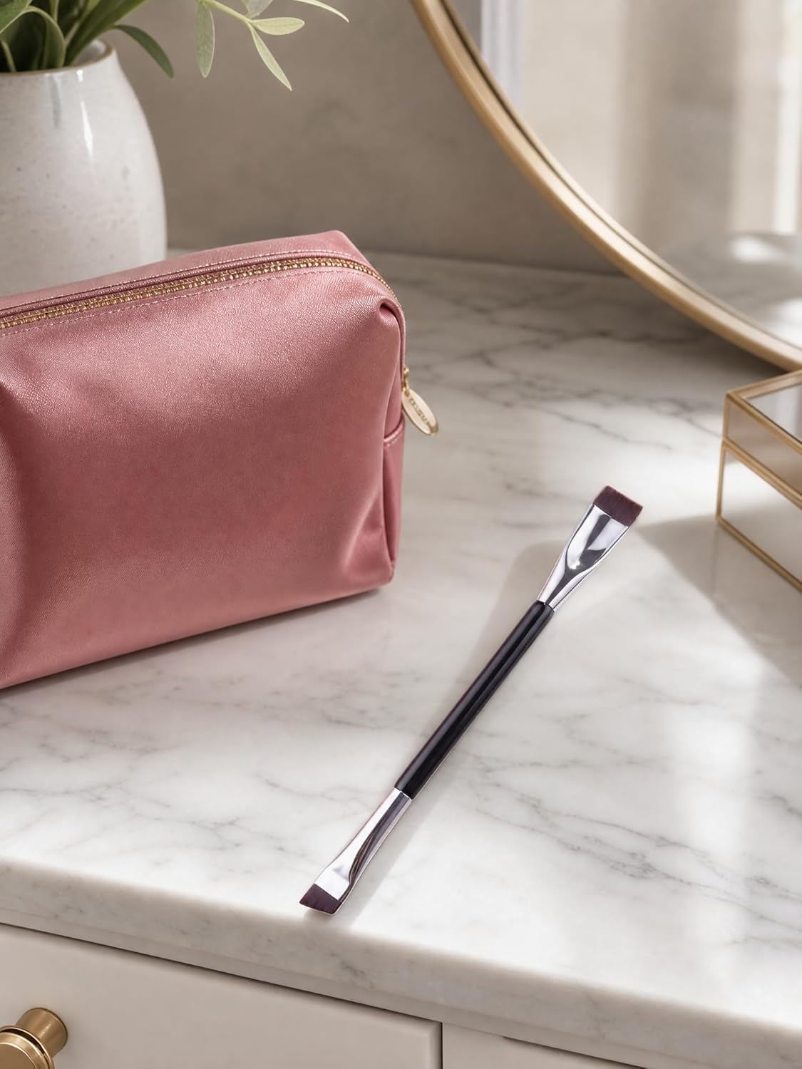 Double-Headed Arc Brush - Curved Brush for Perfect Eyeliner & Eyeshadow | Versatile Makeup Tool