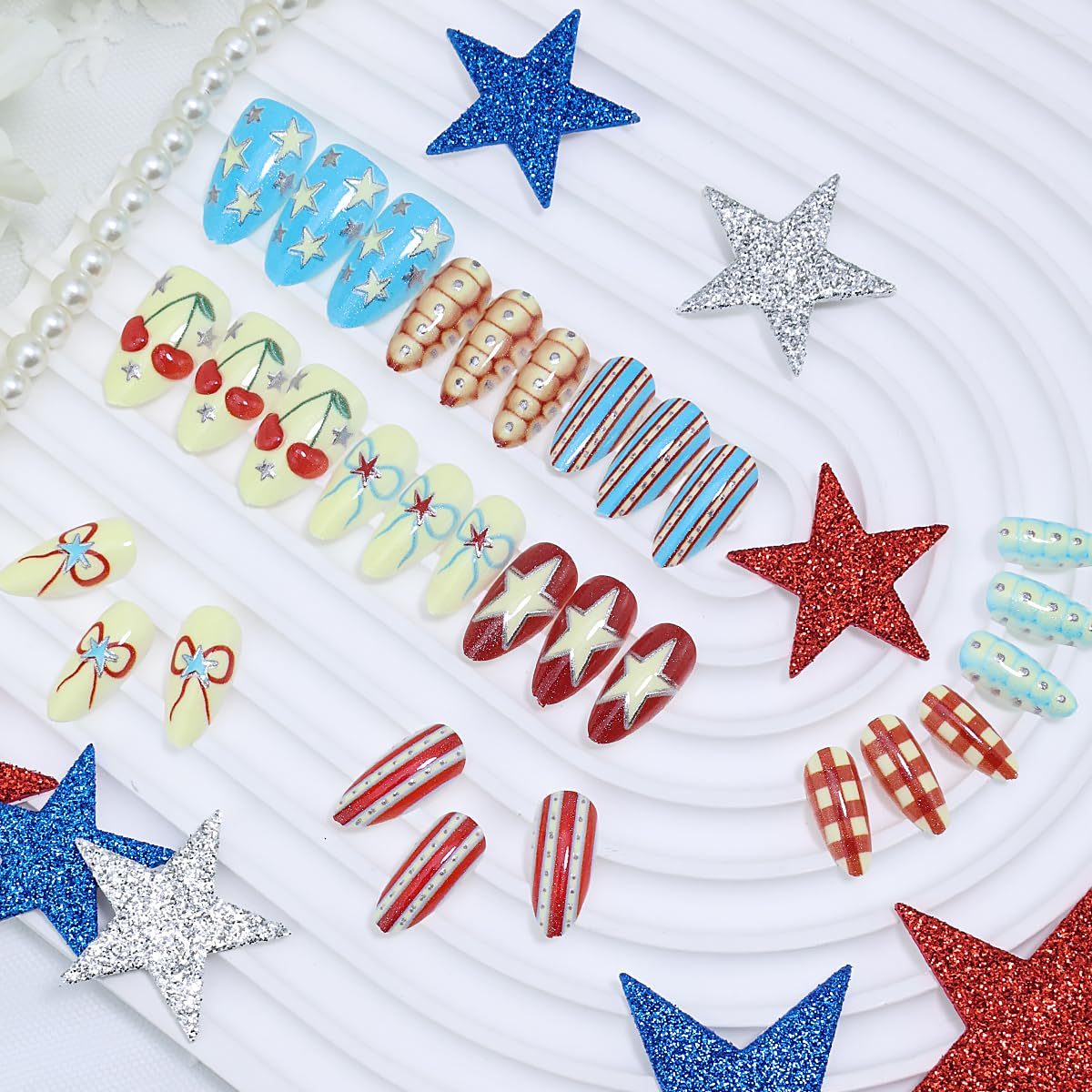 Patriotic Press-On Nails - 30 Pcs Short Almond Fake Nails in Red, White & Blue | Cute Independence Day Designs