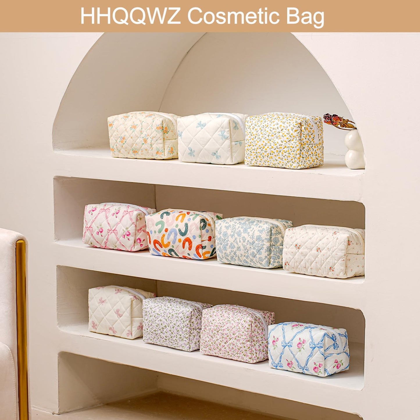 HHQQWZ Makeup Bag Travel Cosmetic Bag for Women Girls, Zipper Make Up Pouch, Floral Flowers Toiletry Organizer Makeup, Portable Storage Bag, Cosmetic Travel Cloth Bag (Navy Blue Flower)
