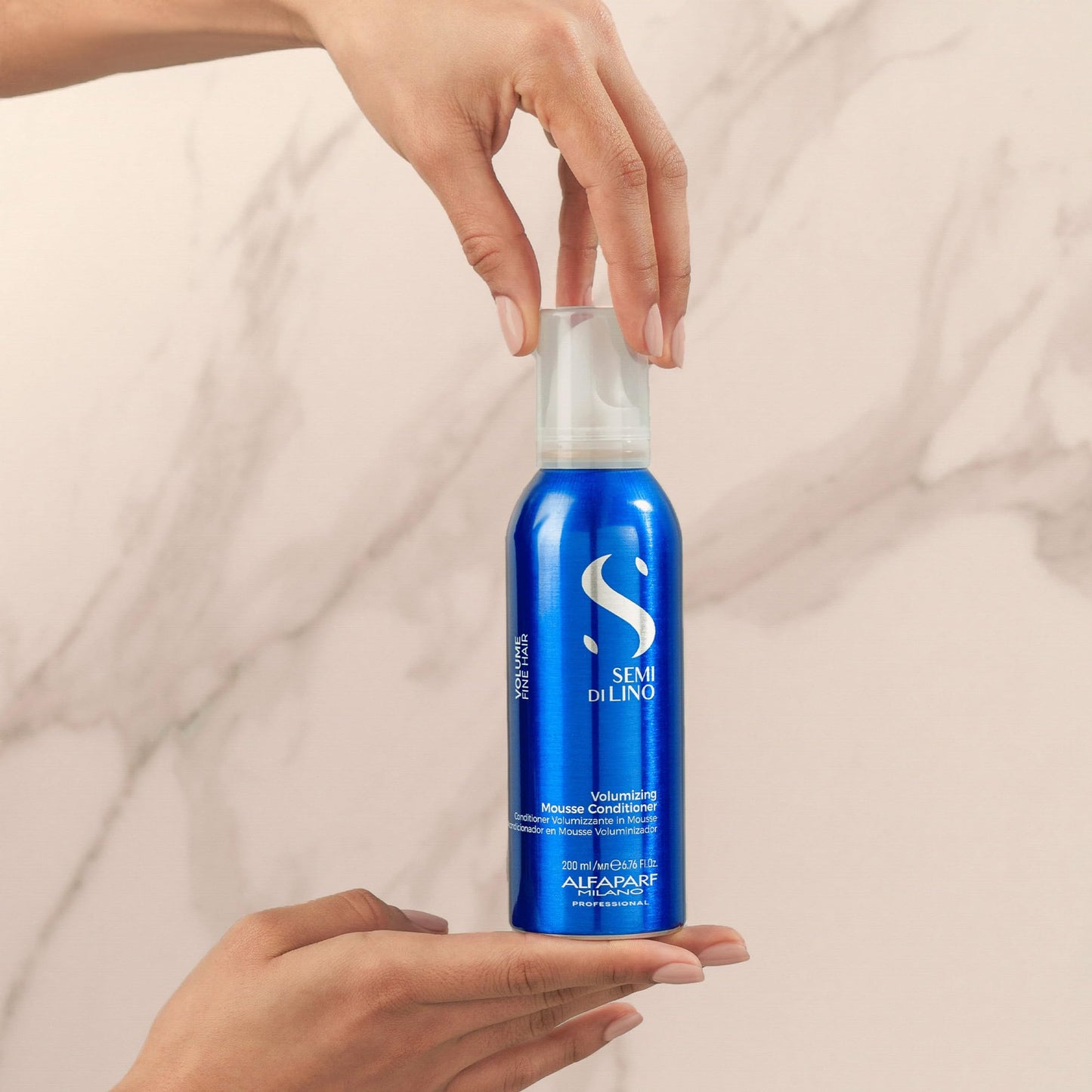ALFAPARF MILANO Semi di Lino Volumizing Mousse for Fine Hair - Adds Volume, Body, and Conditions - Frizz Control - Light Foam Styling Mousse - Thickens and Nourishes (6.76 fl oz)