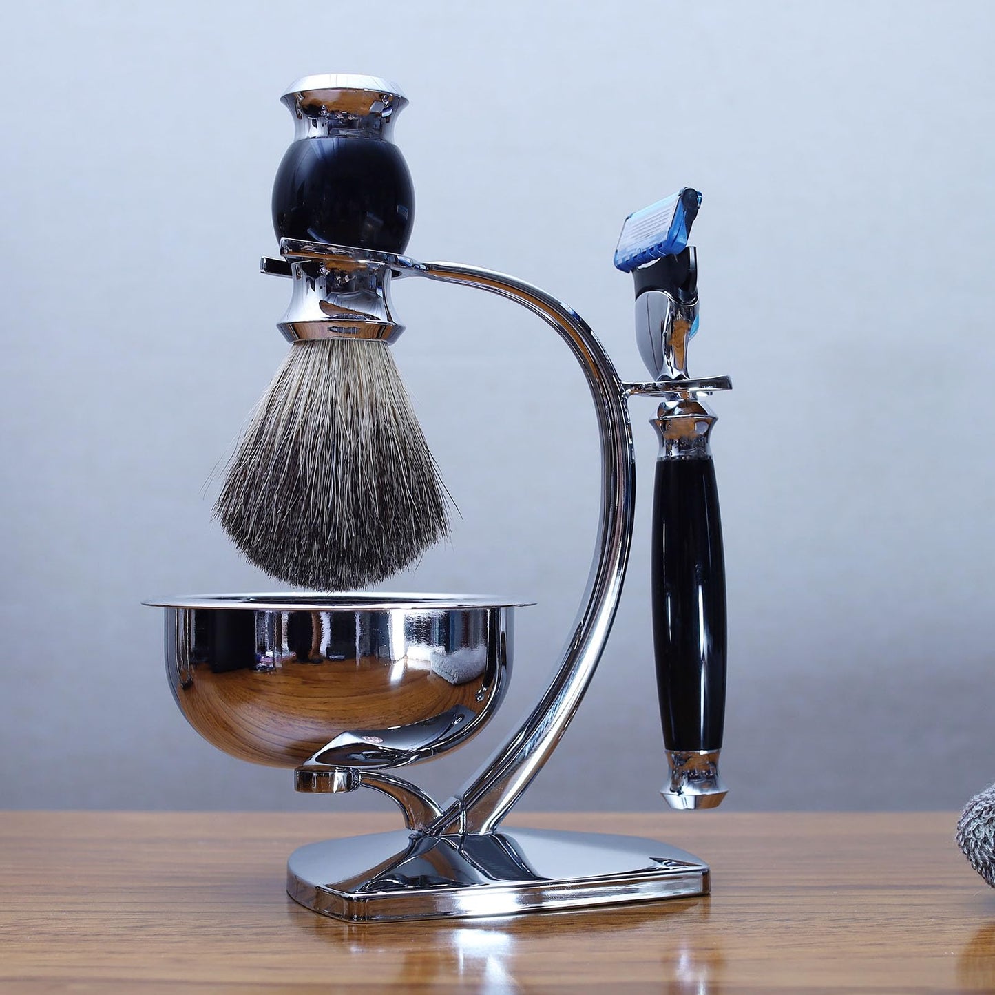 Magyfosia Shaving Kit for Men includes Badger Hair Shaving Brush,Wet Shave Soap Bowl and 5-Layer Safety Razor Compatible with Fusion Blade,Barber Style 4-Piece Gift for Men-Smooth and Close Shaving