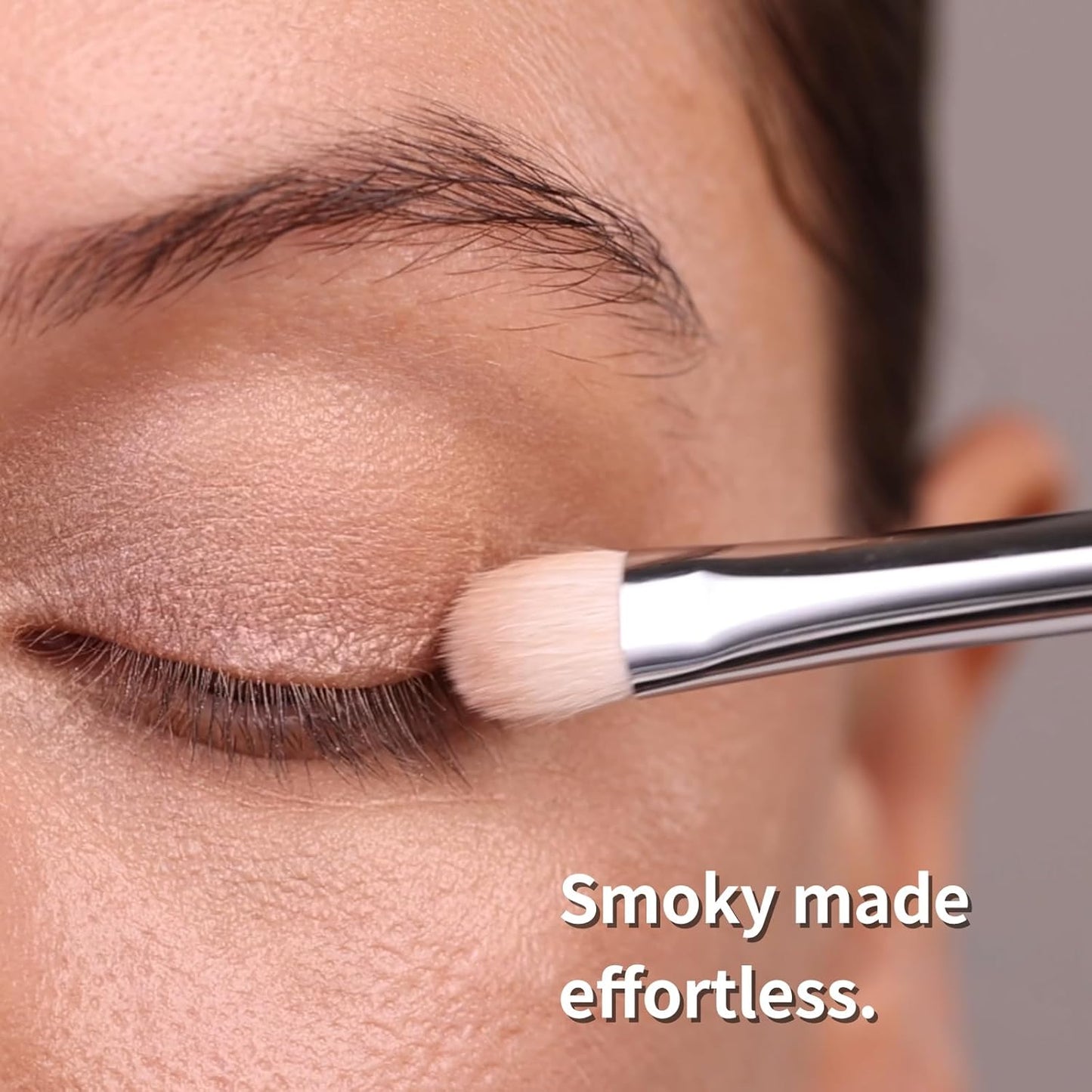 Eye Shadow Brush - Dense & Soft Applicator for Smokey Eyes | Classic Shader (196)