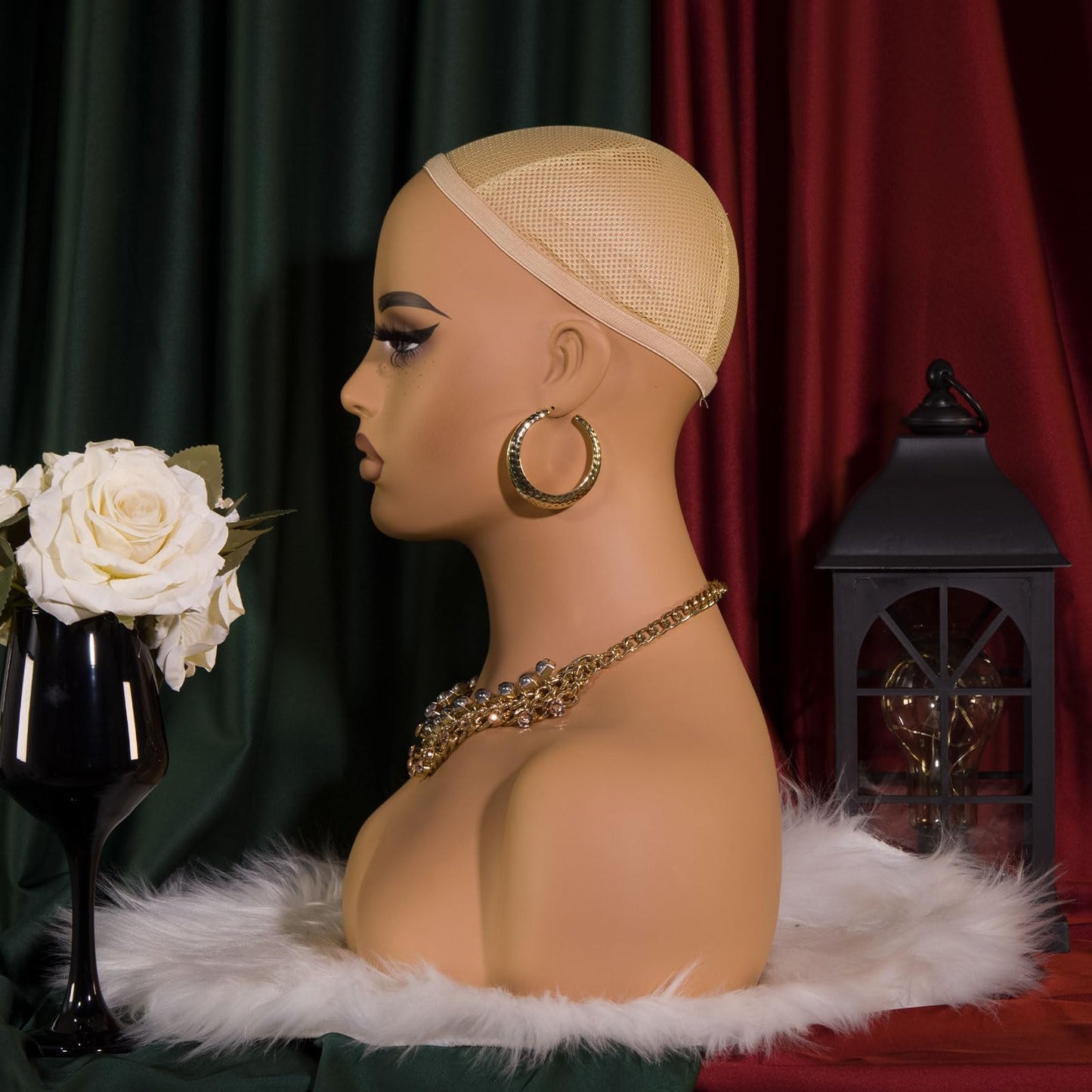 JINGFA Mannequin Head with Shoulders Realistic Manikin Head with Freckles for Display and Styling for Wigs, Jewelry, and Clothing