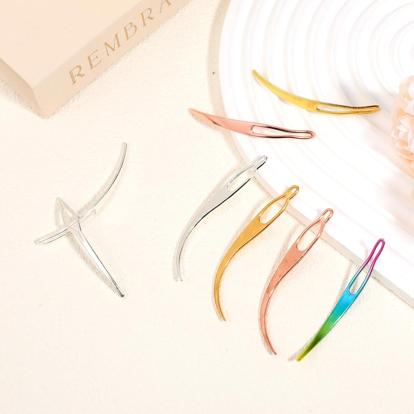 Interlocking Tool for Locs - 8Pcs Bent-Hook Dreadlock Needles | Hair Locking Tools in 4 Colors