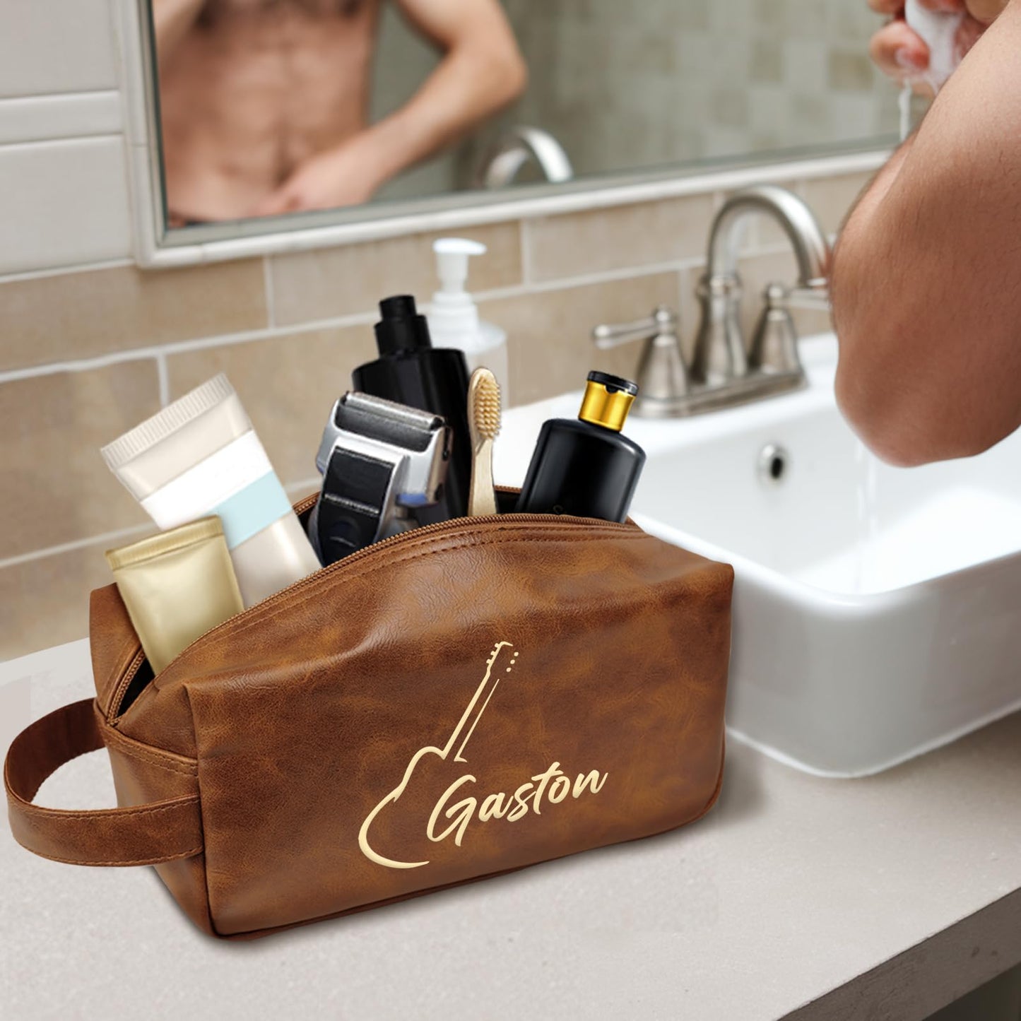 Personalized Groomsmen Gifts Best Man Present, Leather Toiletry Bag for Men, Ideas Bridesman Custom Gifts, Wedding Party Favor, Gift for Men, Boyfriend, Husband, Travel Shaving Bag Engraving with Name