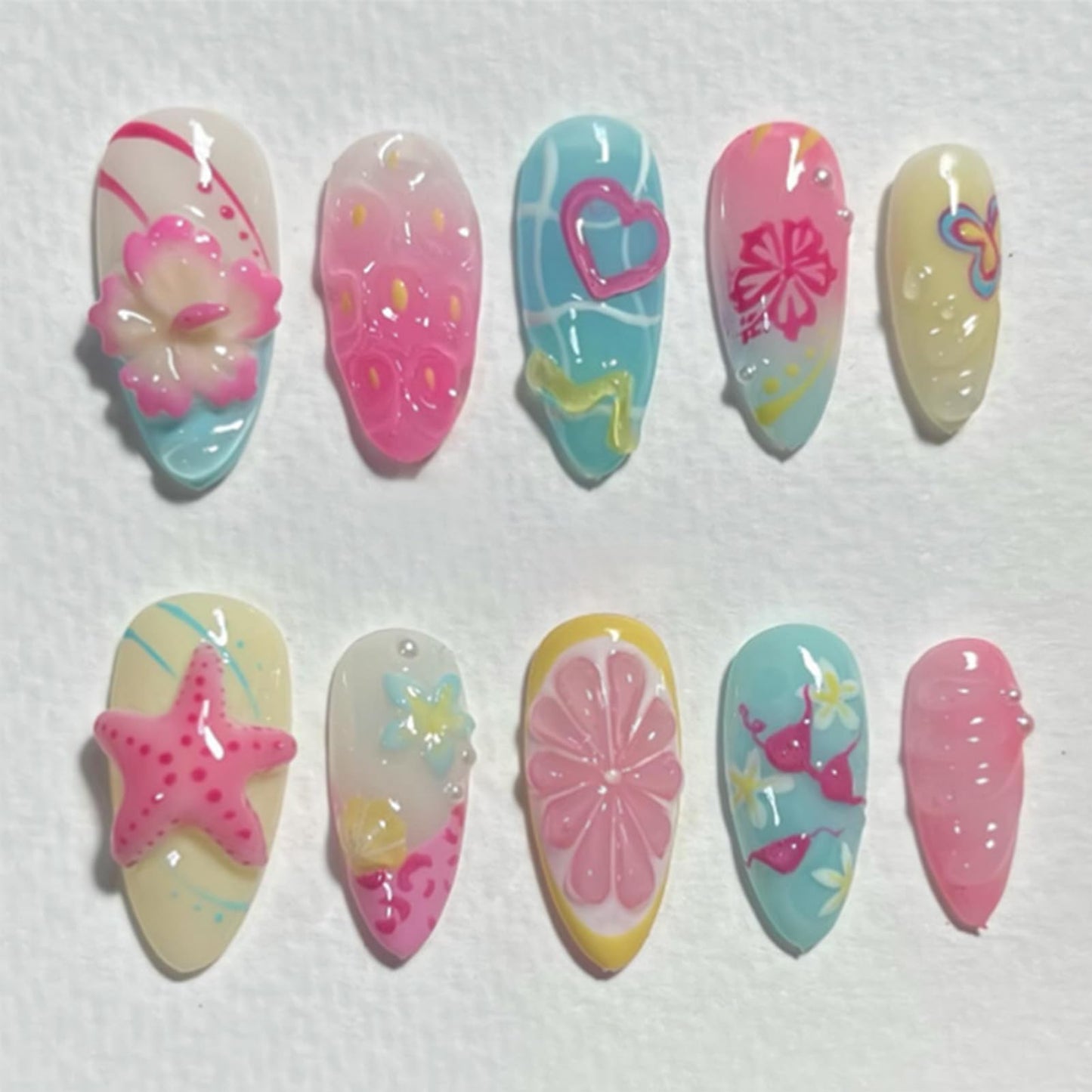 NICENEEDED 24 PCS Summer Beach Press on Nails, 3D Seashell Flower Medium Almond Fake Nails Heart Starfish Lemon Butterfly False Nail, Full Cover Artificial Nails for Women Manicure