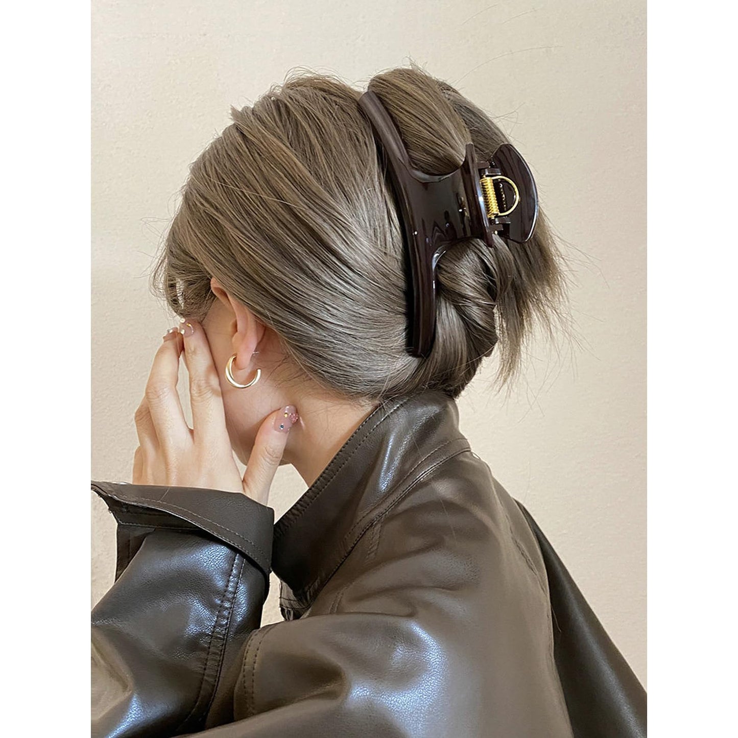 6 Inch Jumbo Claw Clip for Thick and Long Hair, Strong Grip Extra Large Hair Clips with Curved Design, Acrylic Non-Slip Oversized Hair Jaw Clip for Women Girls - Chocolate