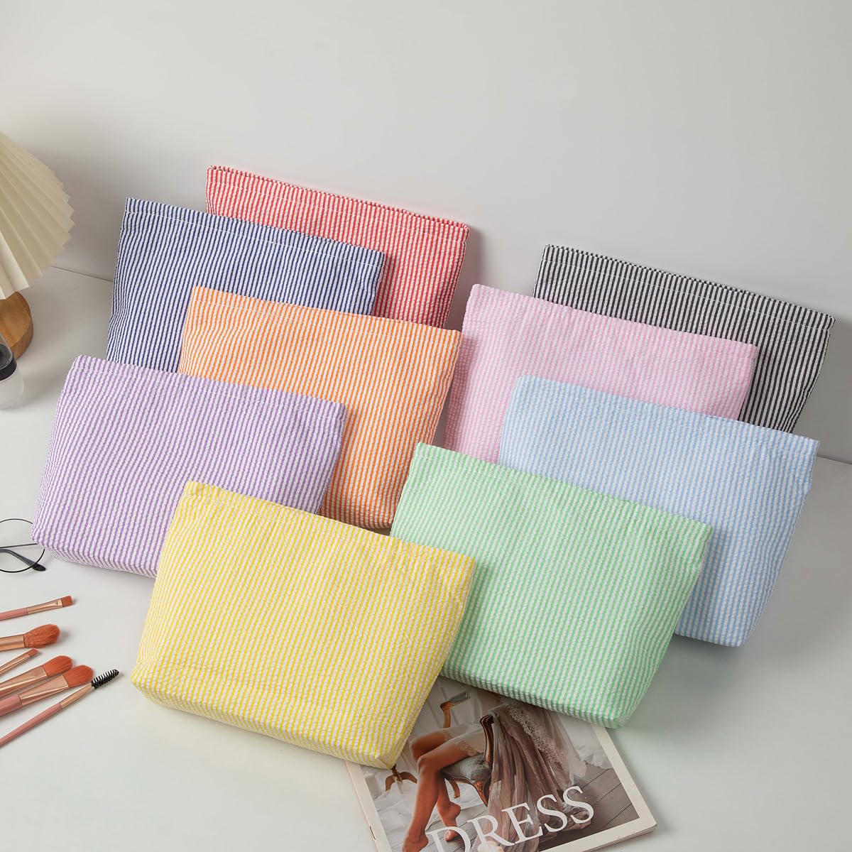 OZAOZ Makeup Bag Cosmetic Bag Travel Toiletry Bag Aesthetic Canvas Organizer Bag Zipper Pouch for Women (yellow)