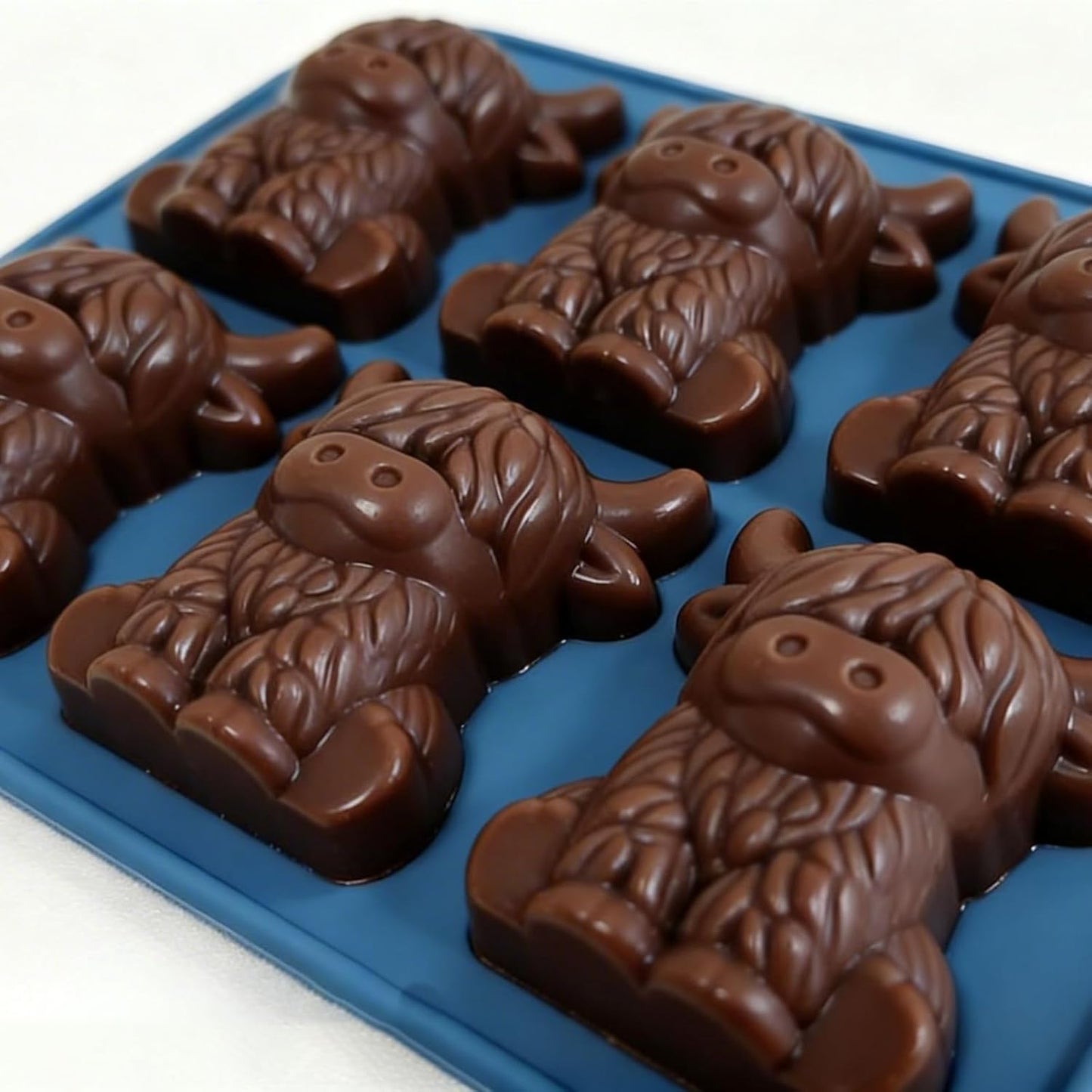 3D Highland Cow Ice Mold - Food Grade Silicone Tray for Whiskey & Cocktails | 1 Piece