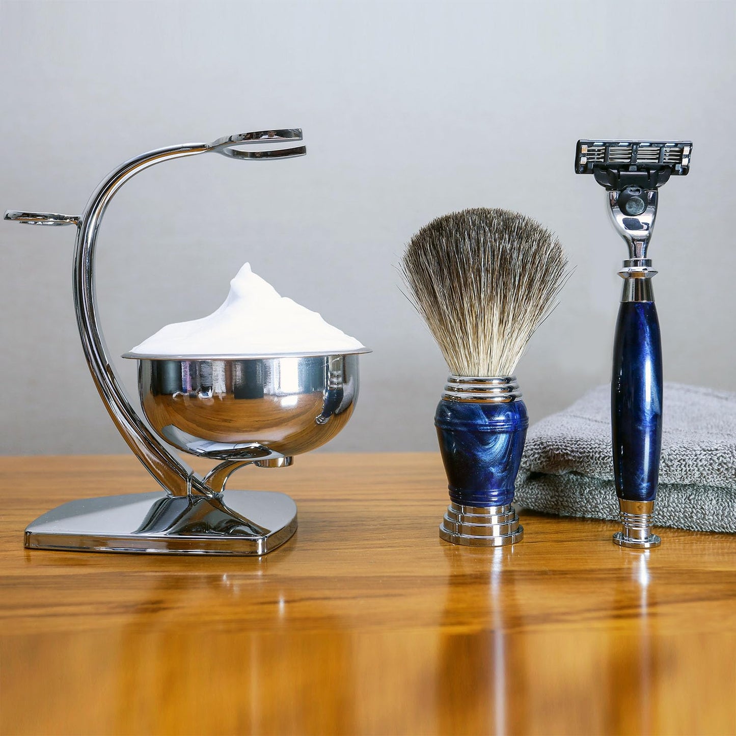 Magyfosia Wet Shaving Kit,Double Edge Safety Razor with 10 Blades,Badger Hair Brush,Stand Holder,Stainless Steel Lather Bowl,Grooming Set for Men