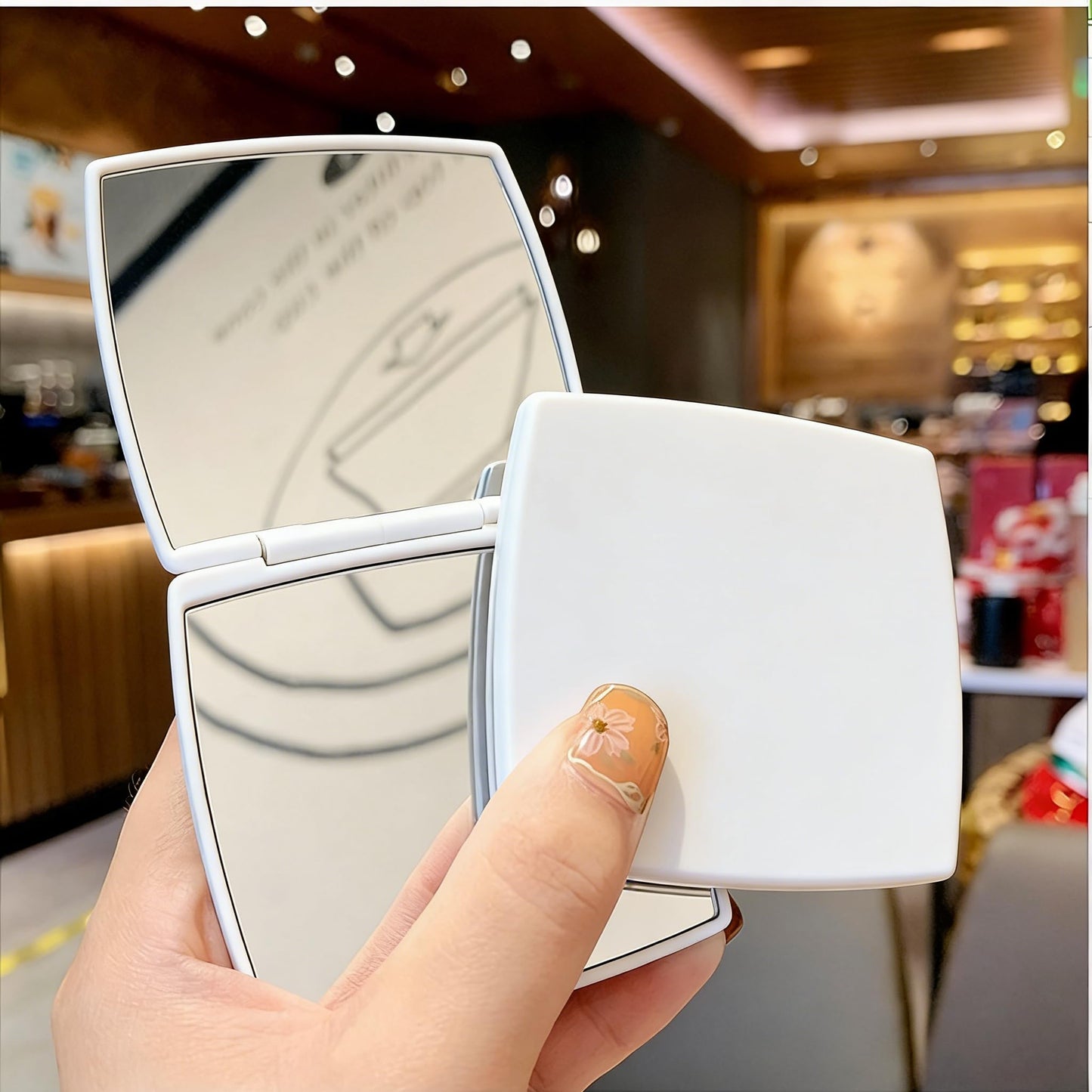 EUTECH High-Grade Fashion Compact Cosmetic Mirror, Elegant Compact Purses Makeup Mirror, Small Compact Mirror 2 x 1 Magnification, Square, Perfect for Purses - Travel (White)