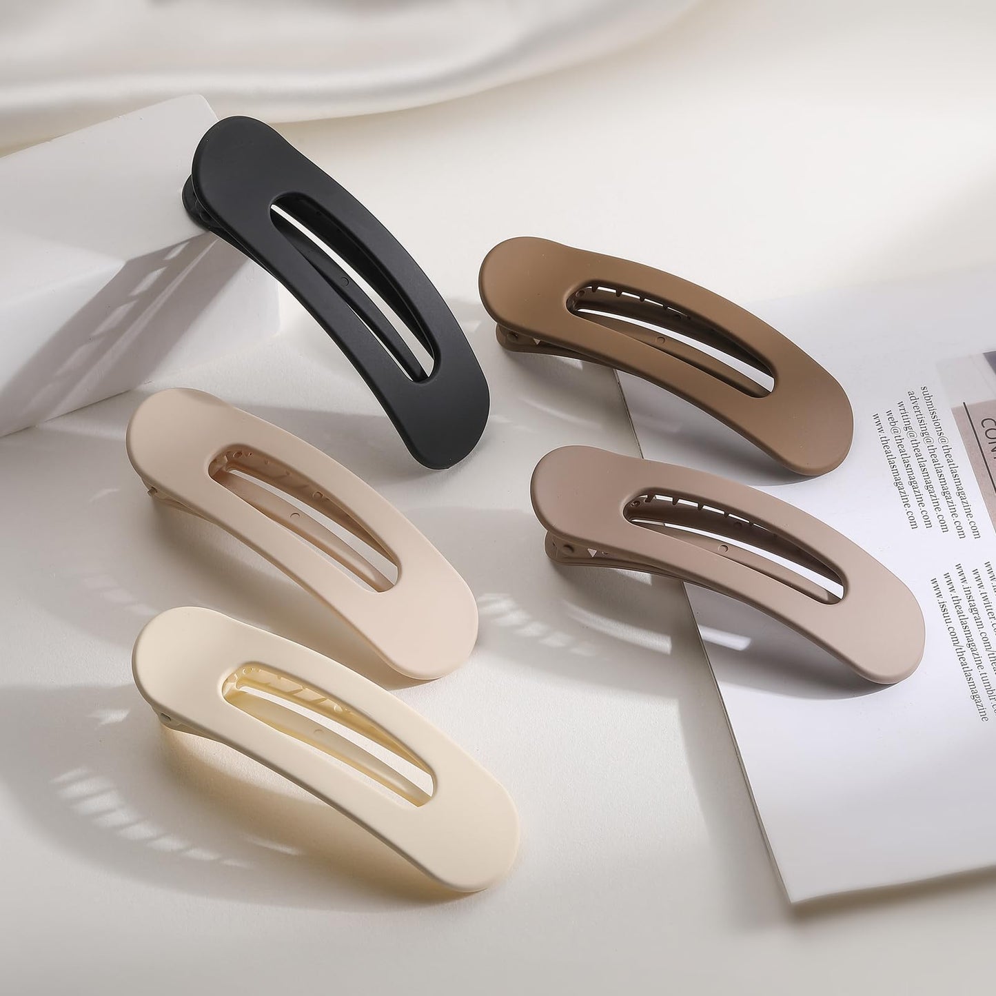 5 Pcs Flat Hair Clips, Medium Lay Flat Claw Clips for Women Girls,Strong Hold Non-slip Matte Hair Claws for Thick Thin Hair(Classic)