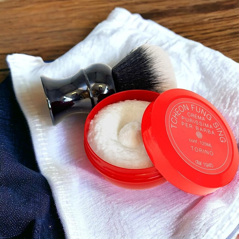 TFS Ciotola Rossa Semi‑Soft Shaving Soap – Classic Almond Scent – 125 ml / 4.2 oz – Rich Vegetable‑Based Lather – Reusable Tub – Crafted in Torino, Italy (Since 1945)
