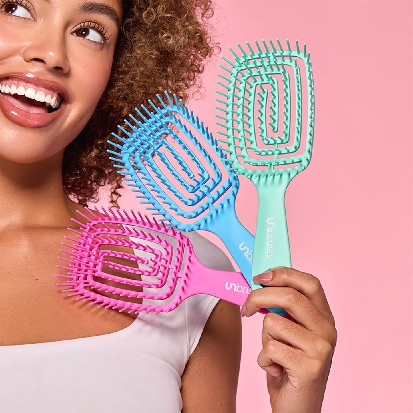 FHI Heat Detangling Brush - Ultra-Flexible Pain-Free Hair Brush with DuoFlex Anti-Static Bristles | Ideal for Tangles & Scalp Massage
