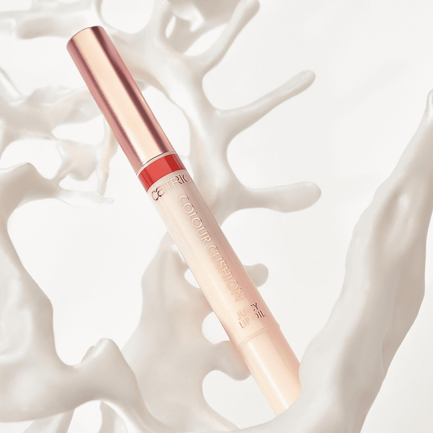 Catrice Colour Cushion Juicy Lip Oil | High-Shine, Non-Sticky Gloss with Nourishing Oils | Cushion Applicator & Twist-Up Pen | Vegan & Cruelty Free (040 | Crimson Crush)