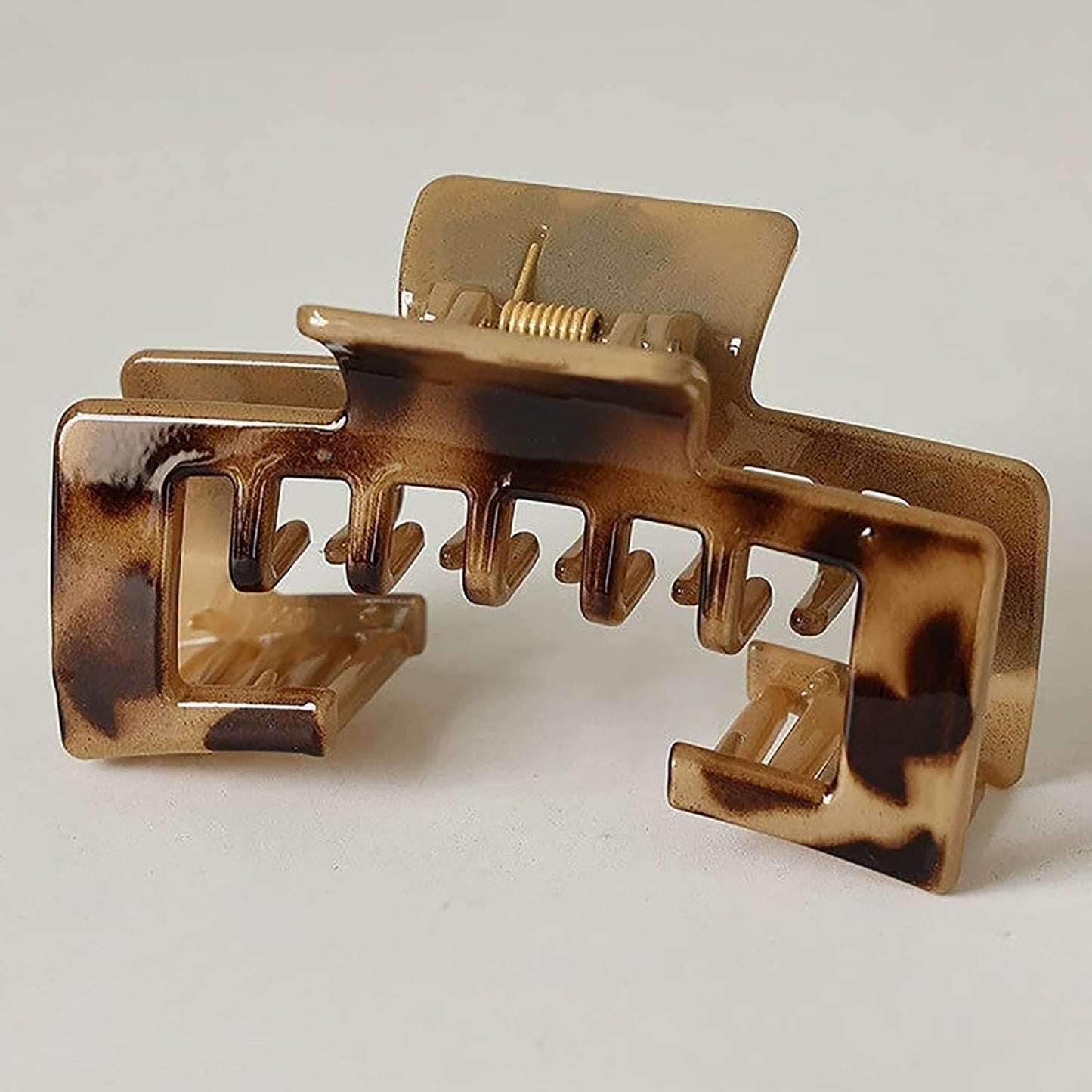 Hat-Friendly Claw Clips for Baseball Caps - Large Tortoise Shell Adjustable Non-Slip Hair Clips | 4-Pack Leopard, 10CM