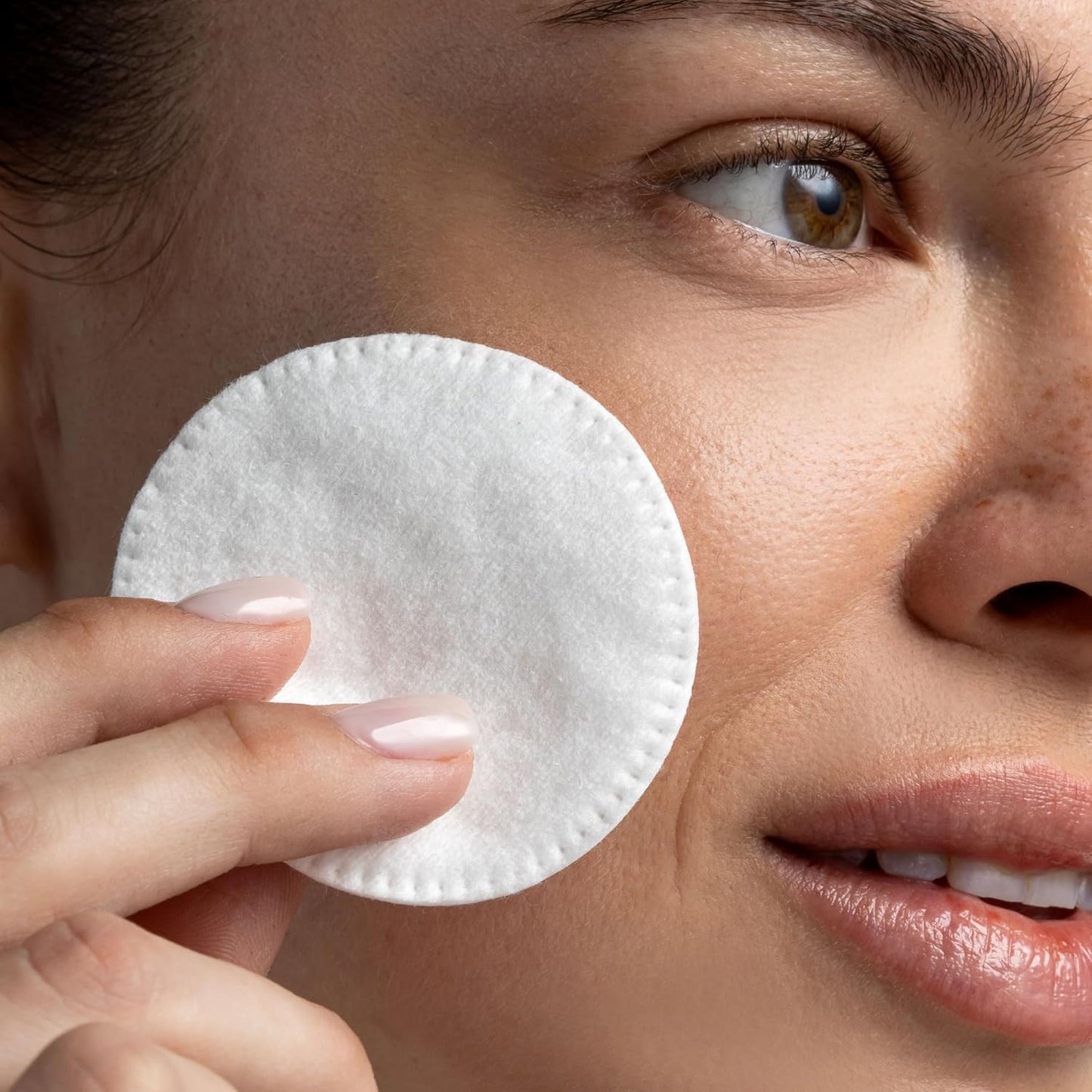 Cliganic Premium Cotton Rounds - Hypoallergenic Makeup Remover Pads | 1200 Count, Lint-Free, 100% Pure Cotton