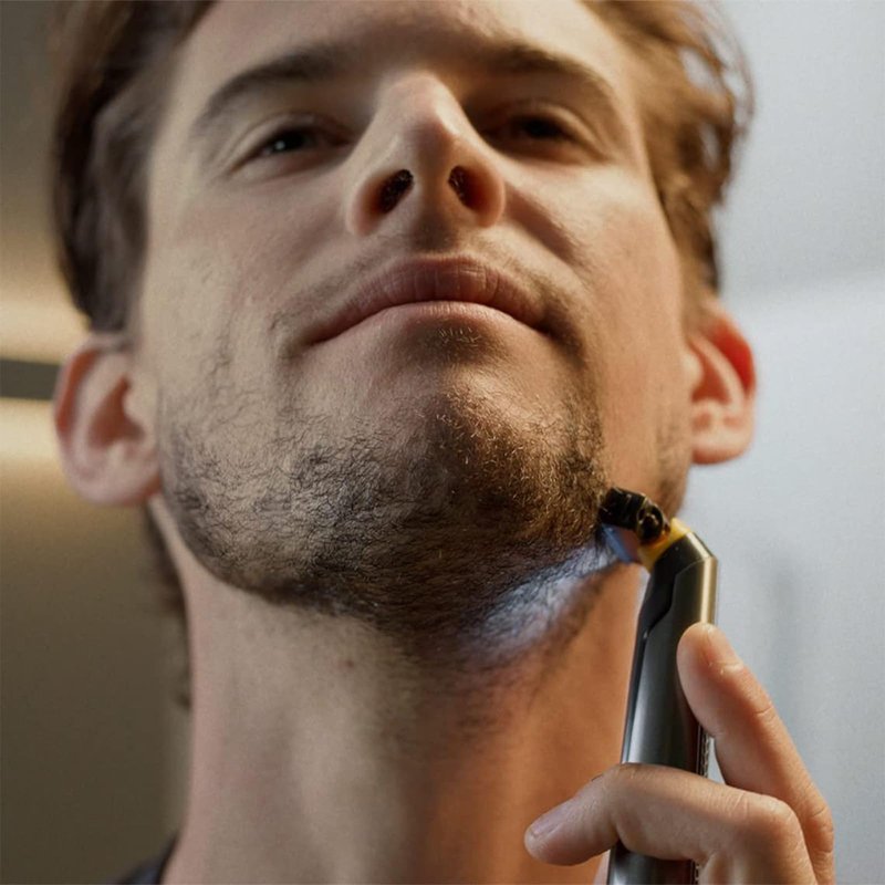 Men's Foil Shavers, Hybrid Electric Razor and Beard Trimmer for Men with 4-in-1 Face Stubble Comb and Body Hair Trimmer Kit、Razor for Men、Rechargeable, Wet & Dry Foil Shaver for Men