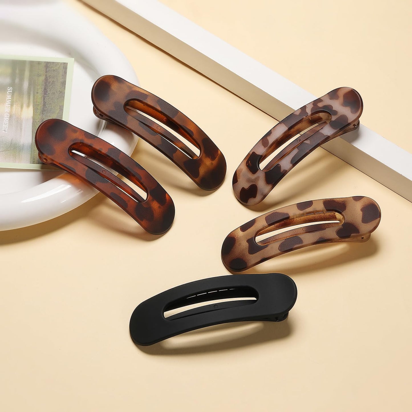 5 Pcs Flat Hair Clips, Medium Lay Flat Claw Clips for Women Girls,Strong Hold Non-slip Hair Claws for Thick Thin Hair(Matte Black&Tortoise Shell)