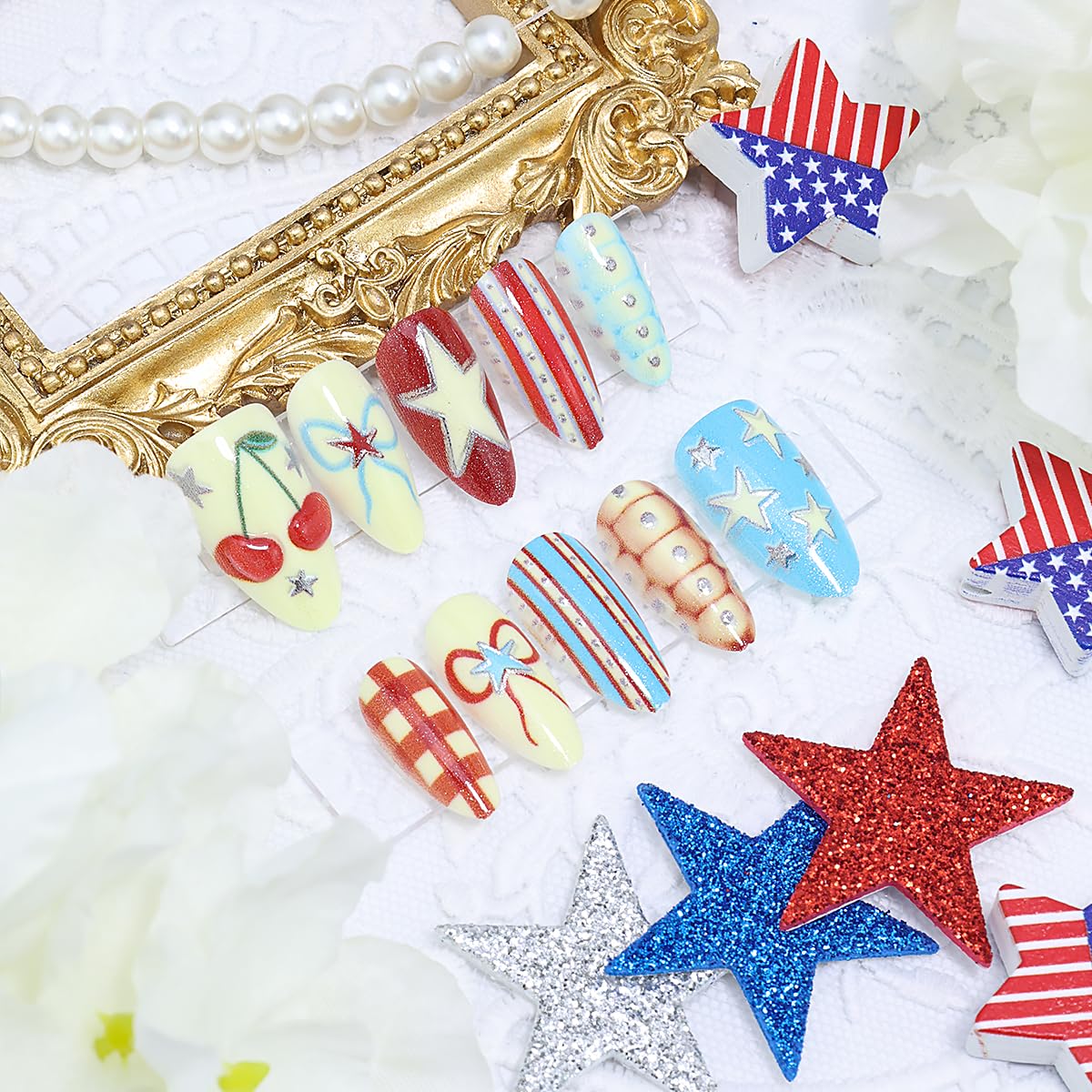 Patriotic Press-On Nails - 30 Pcs Short Almond Fake Nails in Red, White & Blue | Cute Independence Day Designs