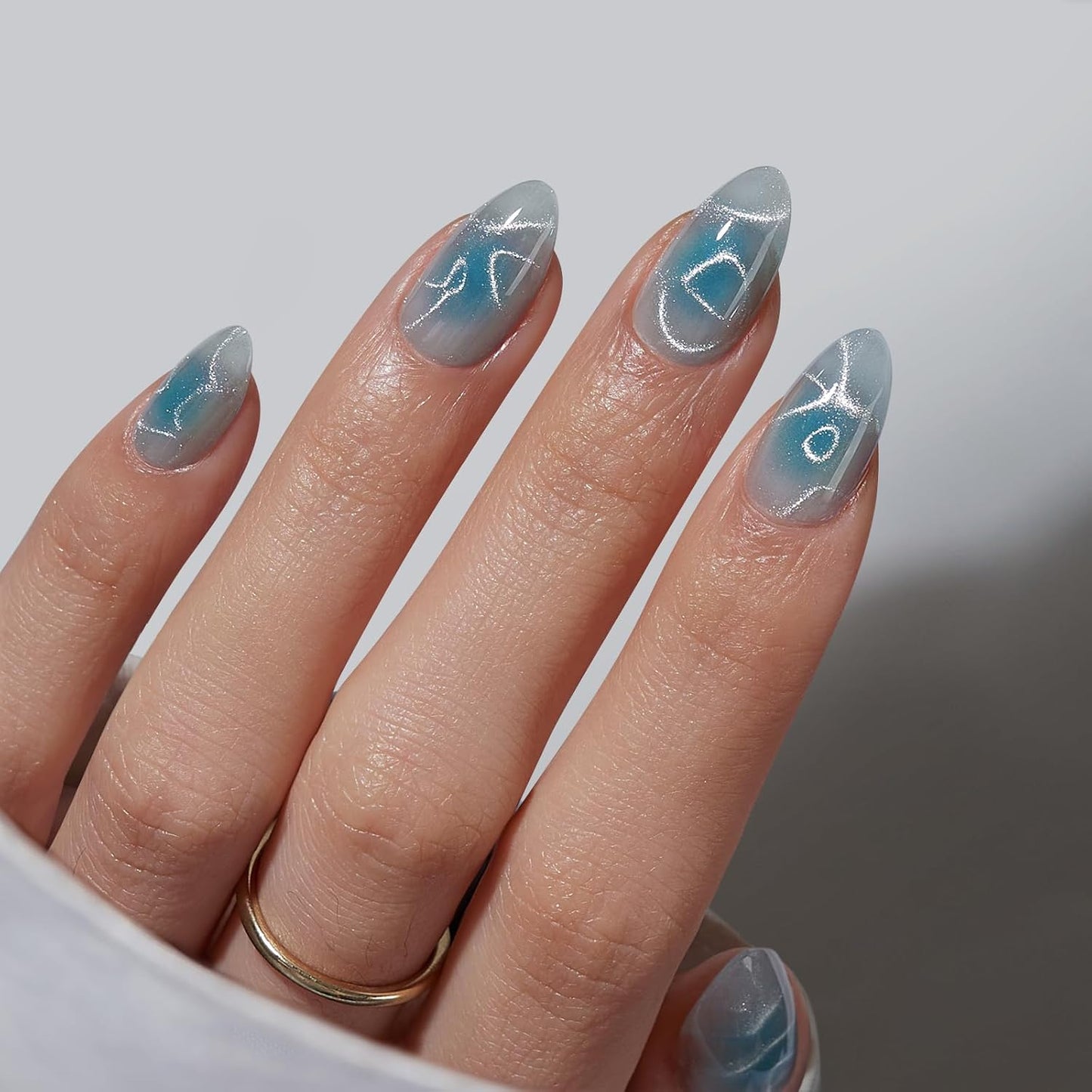 Press On Nails - Chrome Cat Eye Almond Design | 32 Piece Soft Gel Nail Kit in 16 Sizes