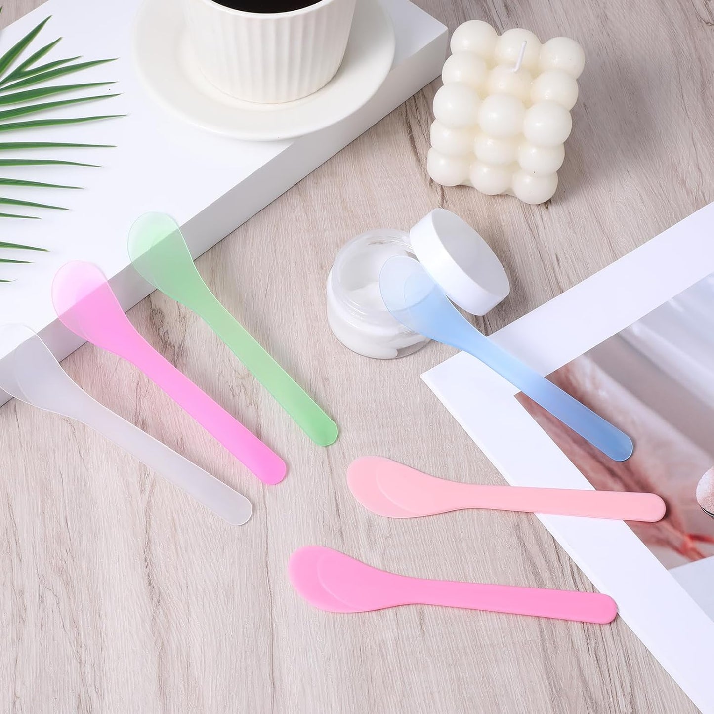 Makeup Scoops Spatulas - 6Pcs Reusable Plastic Mixing Spoons for Creams & Masks | Random Colors