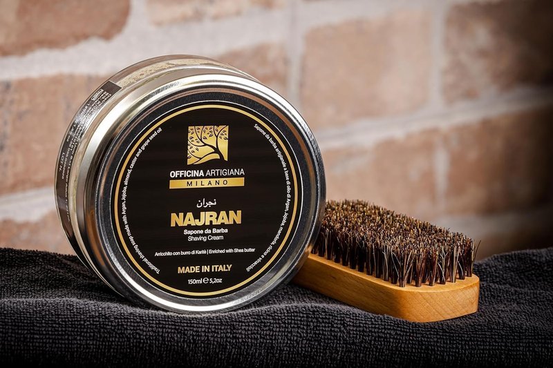 Officina Artigiana Milano Najran Shaving Soap 150ml – Luxury Italian artisan wet shaving soap with 46% wellness oils & shea butter – woody‑smoky fragrance – vegan skincare