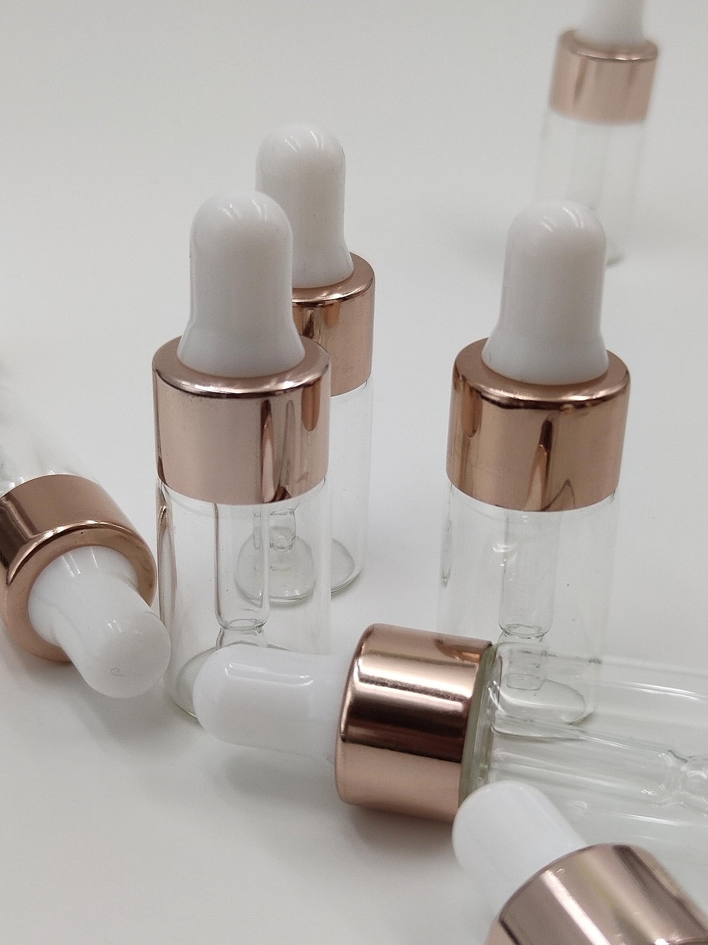 YYNGJCK 15Packs Sample Glass Dropper Bottles for Essential Oils, Mini Vials Perfume Aromatherapy Cosmetic Liquid Containers With Glass Eye Dropper (3ml)
