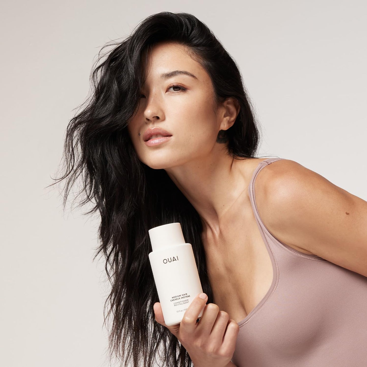 OUAI Medium Conditioner - Hydrating Coconut Oil Hair Care | Strengthens & Repairs, 10 Oz