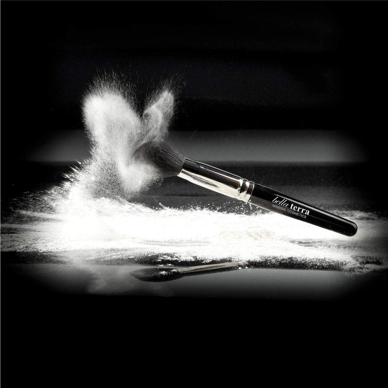 Professional Makeup Face Brush - Kabuki Large Oval for Foundation, Contour & Blending | Ergonomic Synthetic Fibers