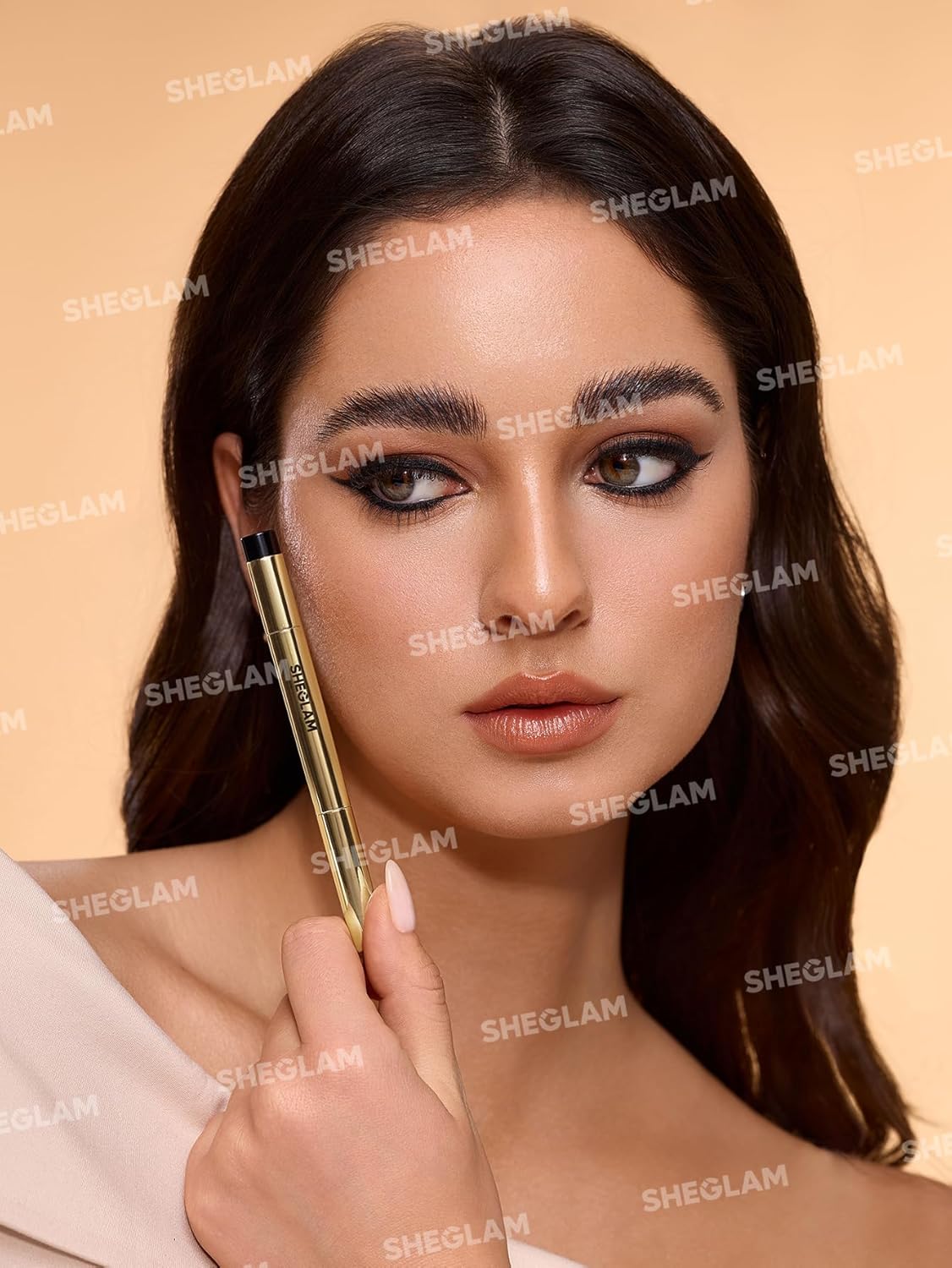 Bold Moves Cream Eyeliner Pencil - Long-Lasting Black Formula for Precise Application