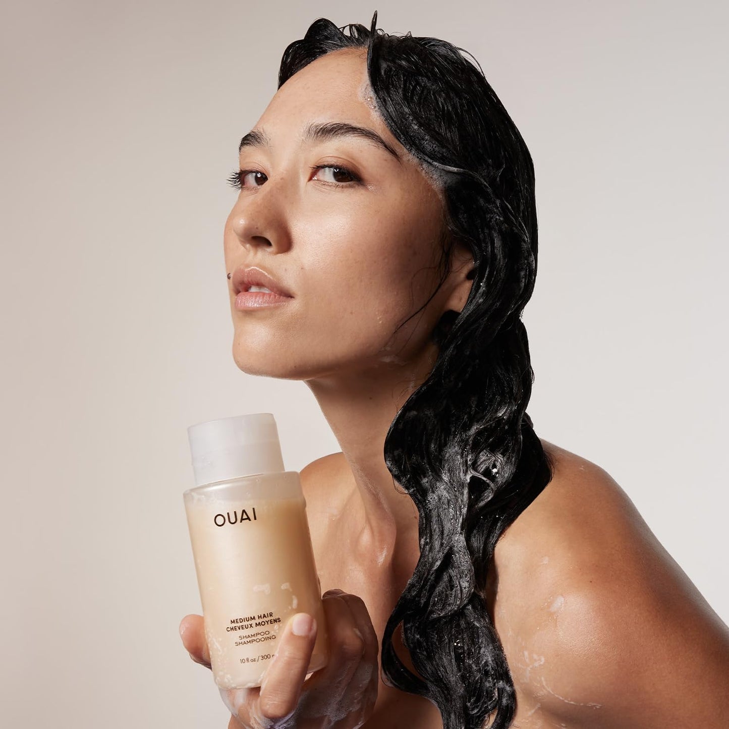 OUAI Medium Hair Shampoo - Hydrating Shampoo for Color Treated Hair & Dry Scalp - Nourishes, Strengthens, Reduces Breakage & Adds Shine - Coconut Oil, Babassu, Keratin - Sulfate Free, Refill 32 Oz