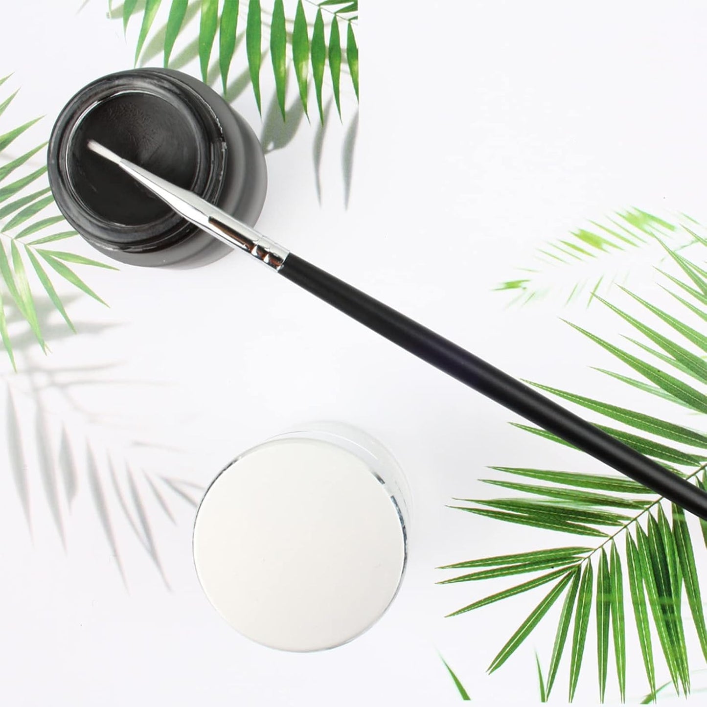 Eyeliner Cream Brushes Applicator Set - 5 Professional Makeup Brushes for Precision Application