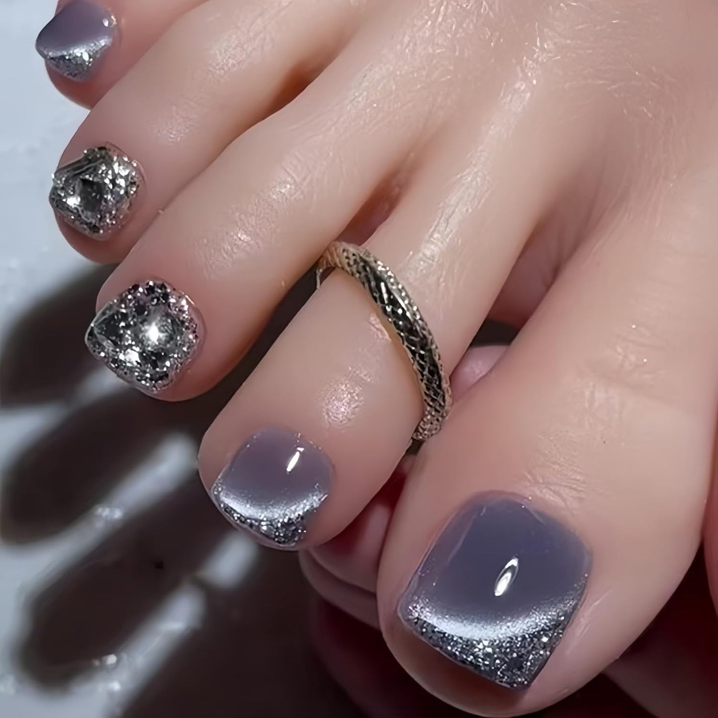 French Tip Press-On Toenails - Short Square Acrylic Nails with 3D Flower & Rhinestones | 24 Pcs Glossy Pink Set