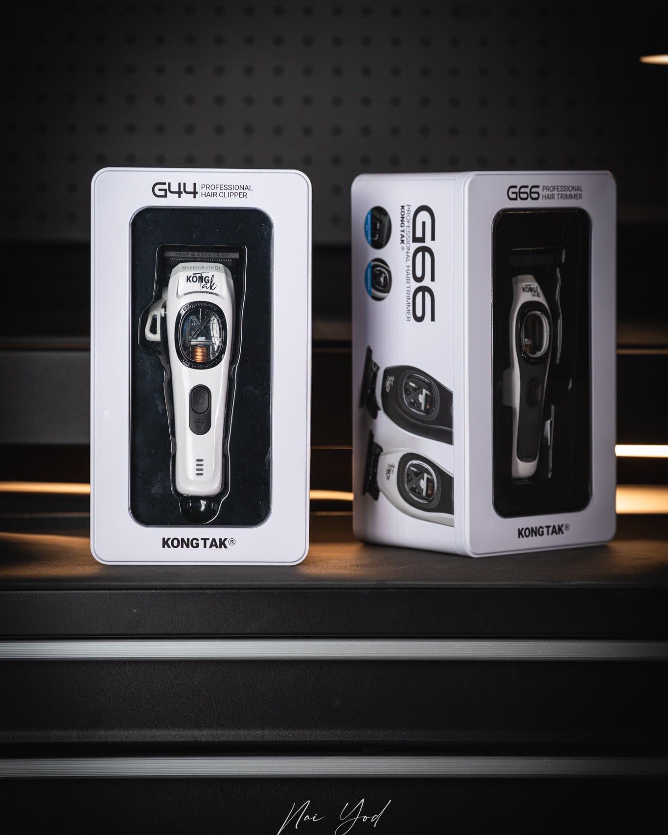 KONG TAK G44 Professional Hair Clipper with Digital Vector Motor UP to 12,000 SPM and DLC Blade