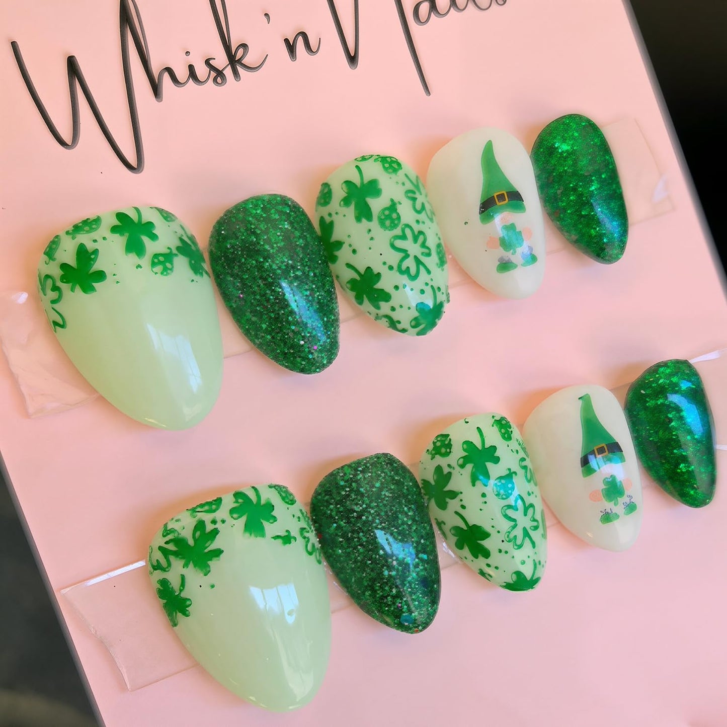 Press-On Nails - 30Pcs Short Almond Green Glitter St. Patrick's Day Designs | Irish Shamrocks & Lucky Clover